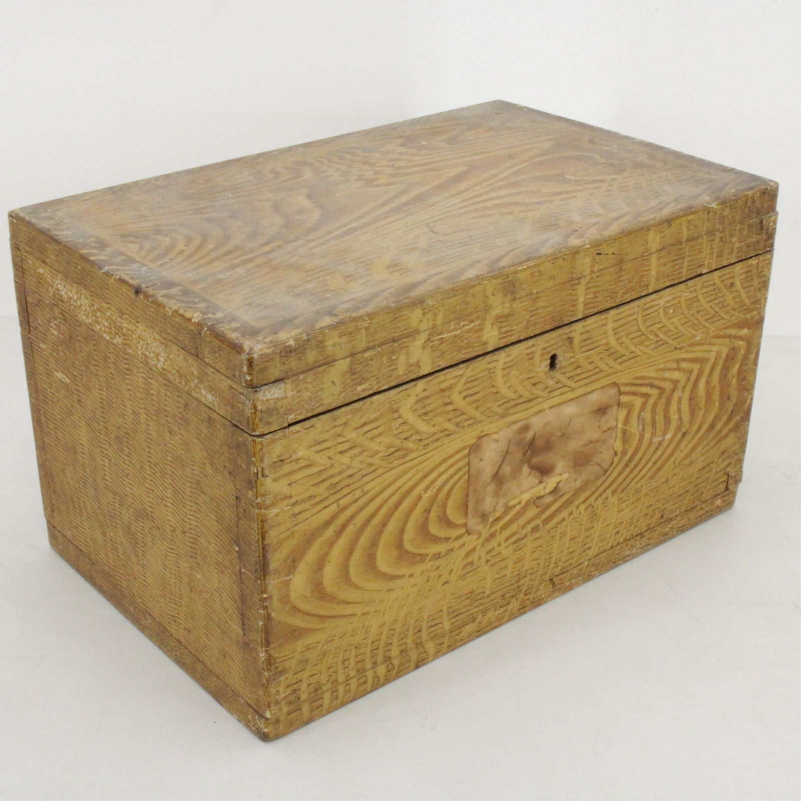American Grain Painted Small Trunk, 19th C. (1 of 4)