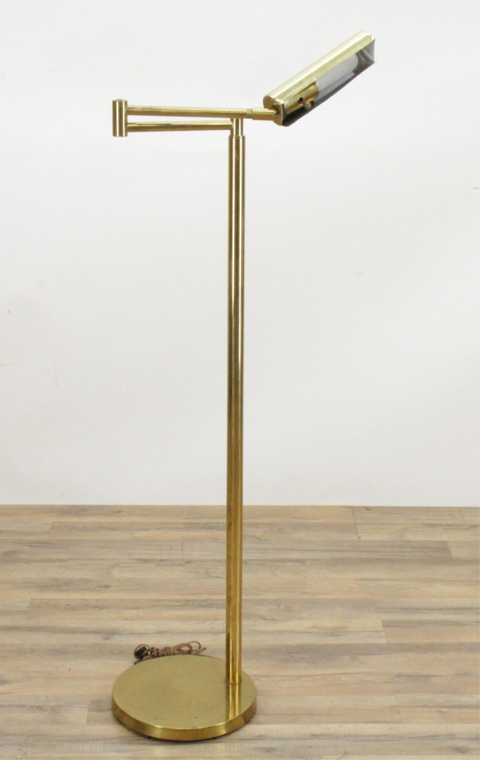 Koch and Lowy OMI Brass Reading Lamp (1 of 6)