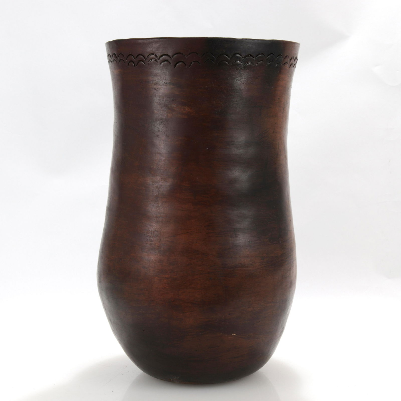 Rose Williams - Large Navajo Pot (1 of 3)