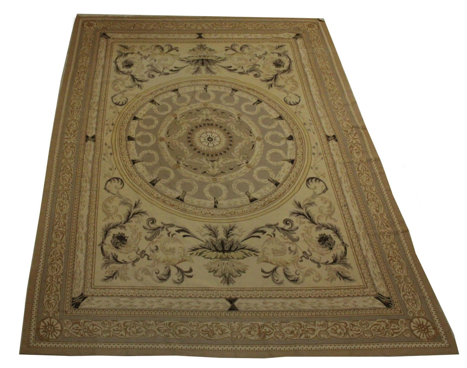 Sino - Needlepoint Carpet (1 of 7)