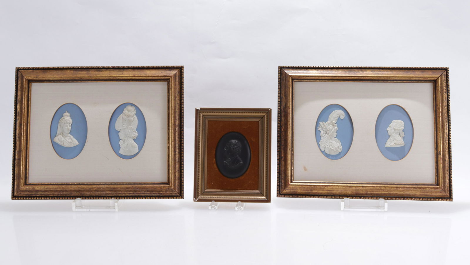 5 Wedgwood Jasperware Portraiture Plaques (1 of 14)