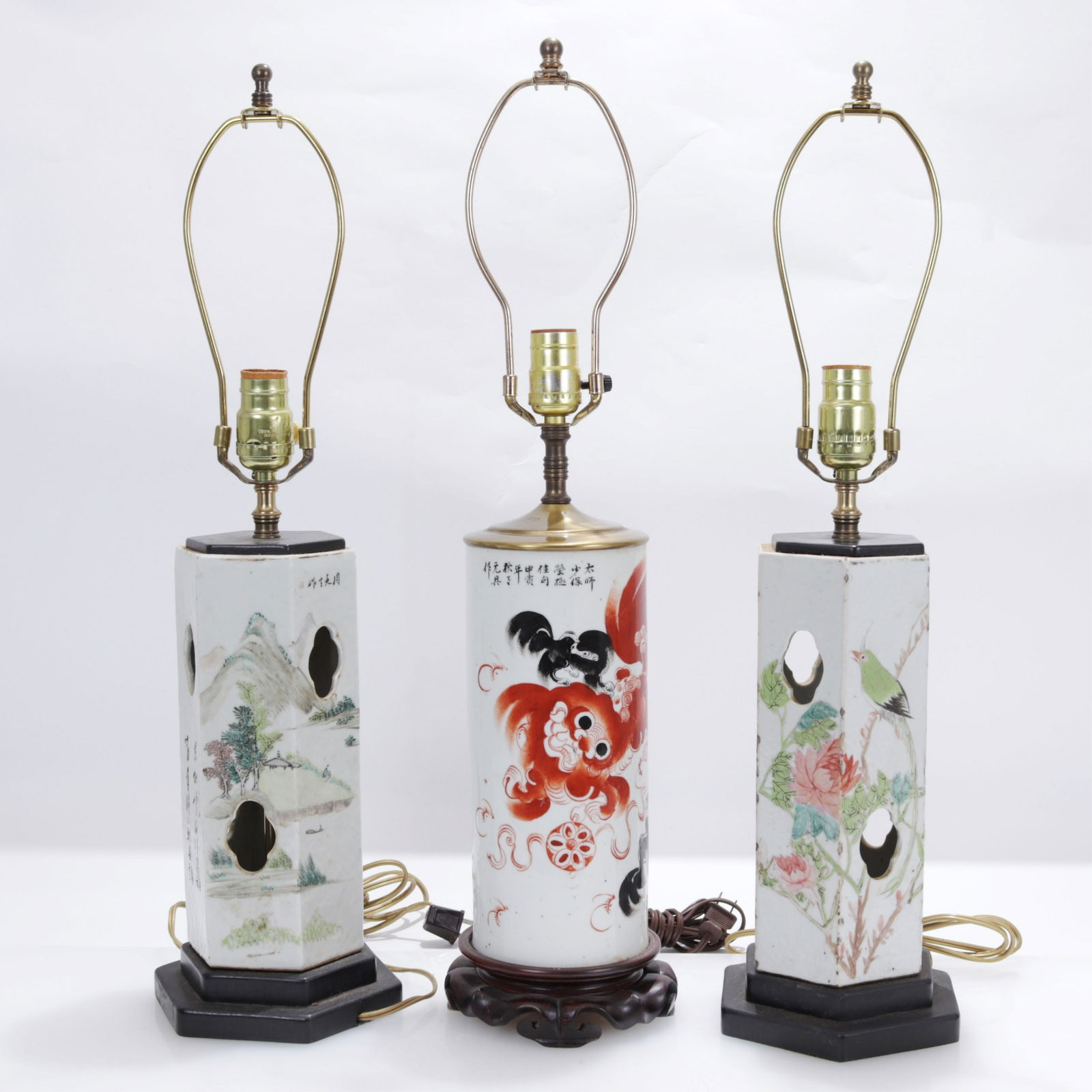 Chinese Porcelain Wig Stand Lamps, Red Lion Lamp (1 of 7)