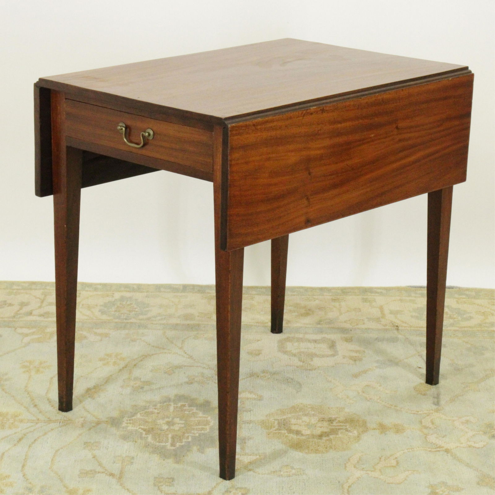 Federal Mahogany Pembroke Table, Early 19th C. (1 of 5)