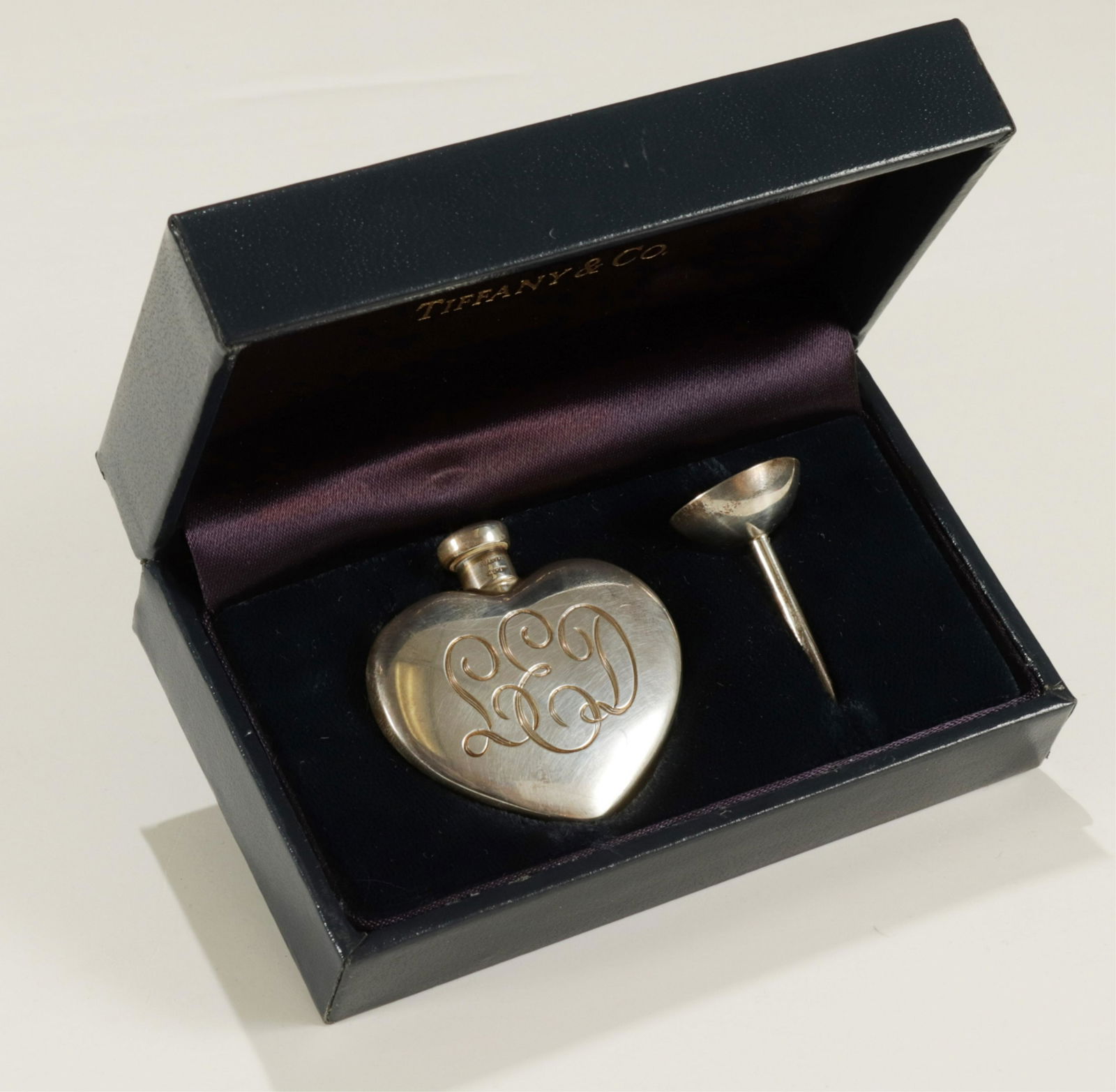 Tiffany & Co Sterling Perfume Flask (1 of 6)