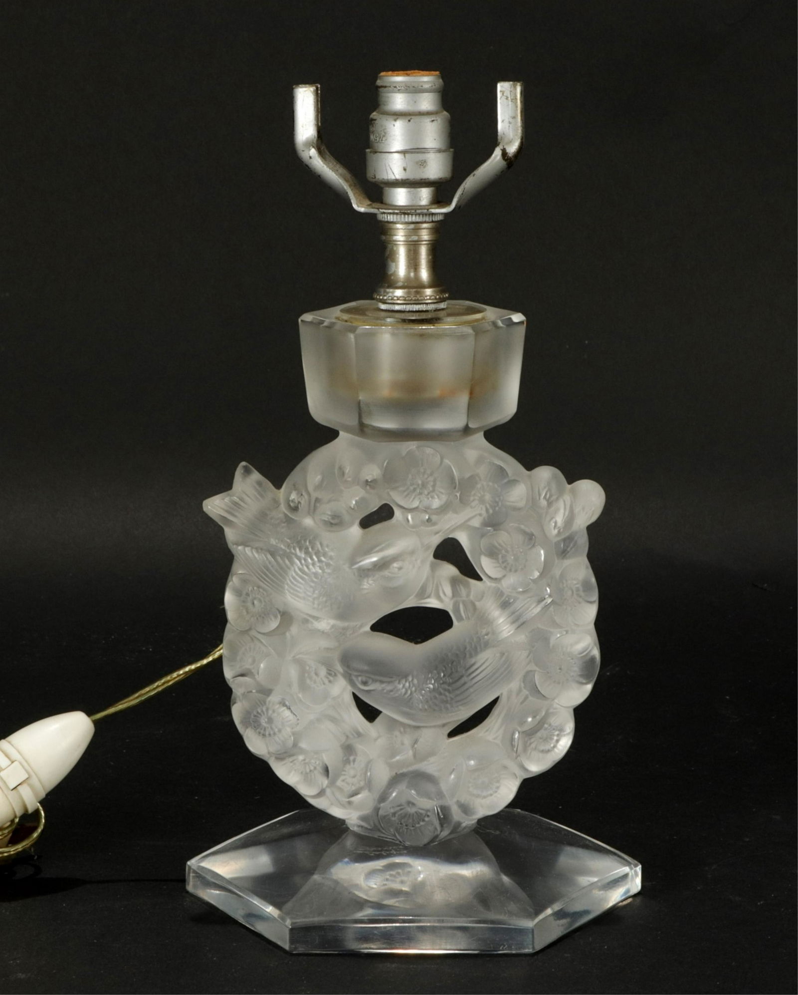 Lalique Mesanges Table Lamp (1 of 5)