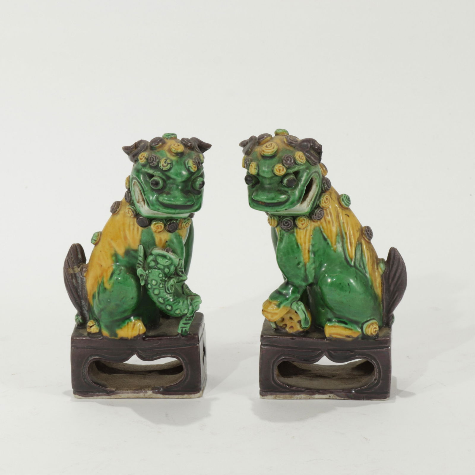 Pair Small Chinese Sancai Guardian Lions (1 of 6)