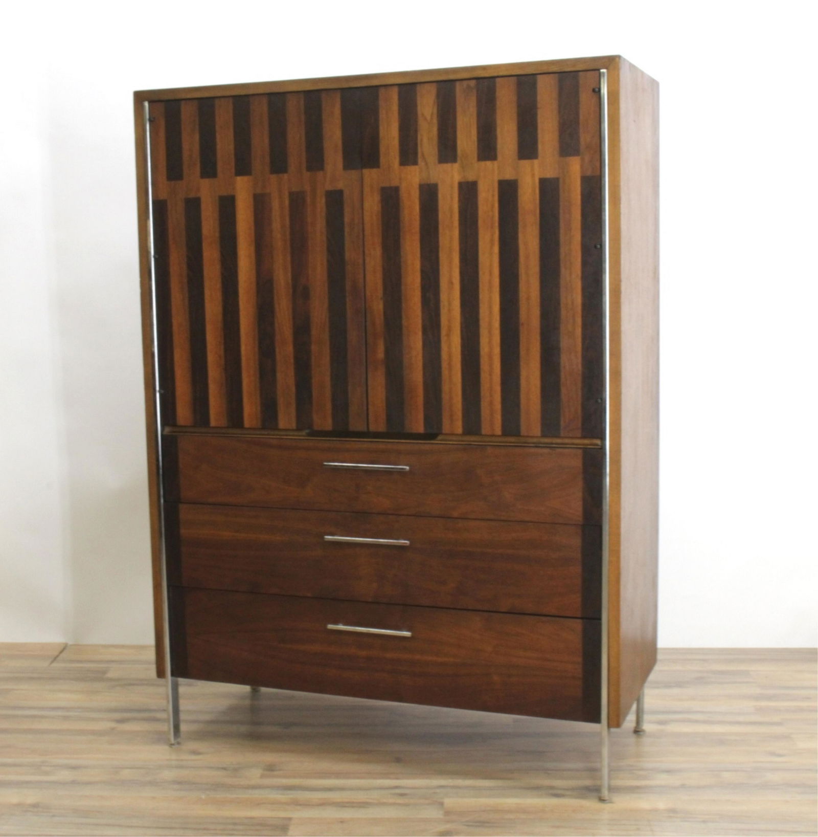 Lane Midcentury Modern Altavista Armoire (1 of 8)