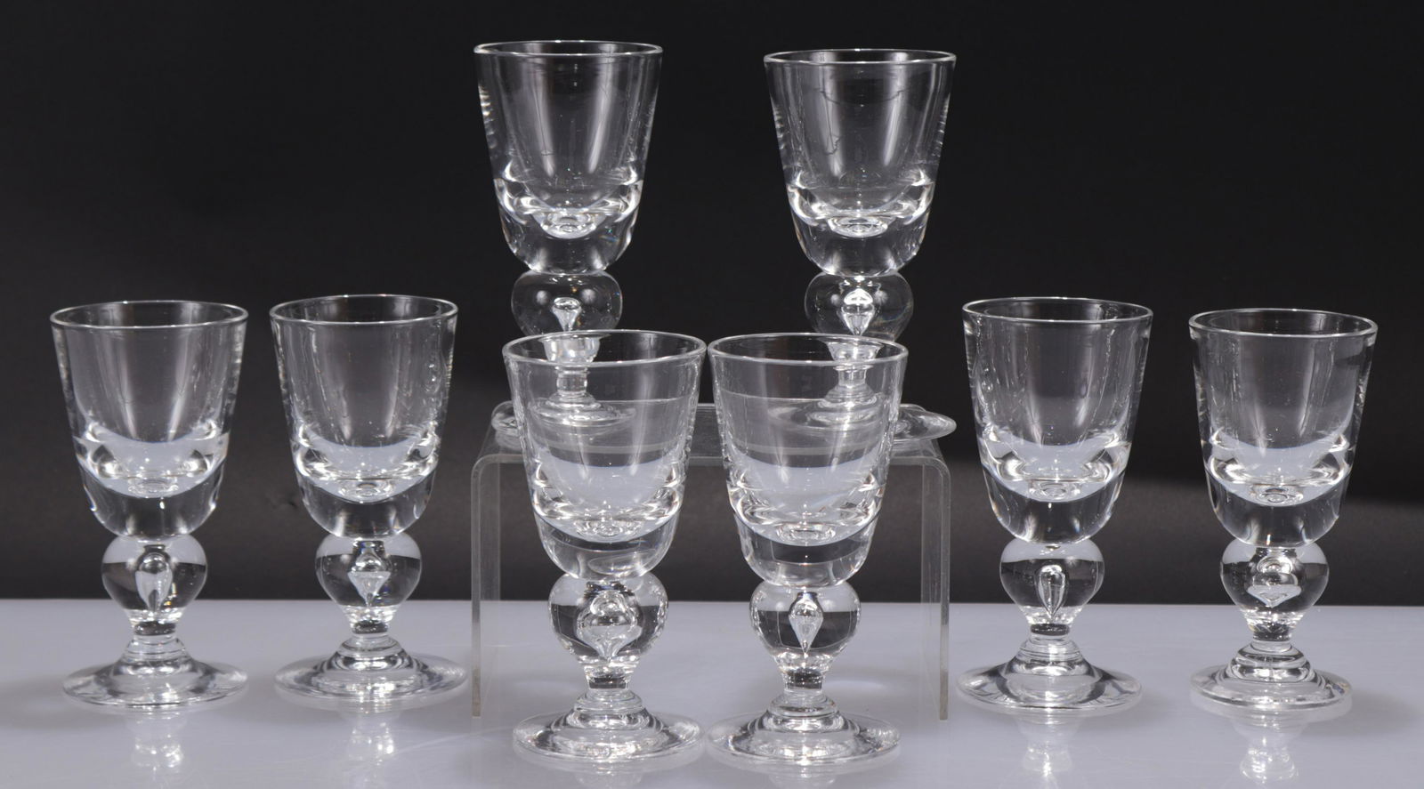 8 Steuben Sherry Glasses (1 of 2)
