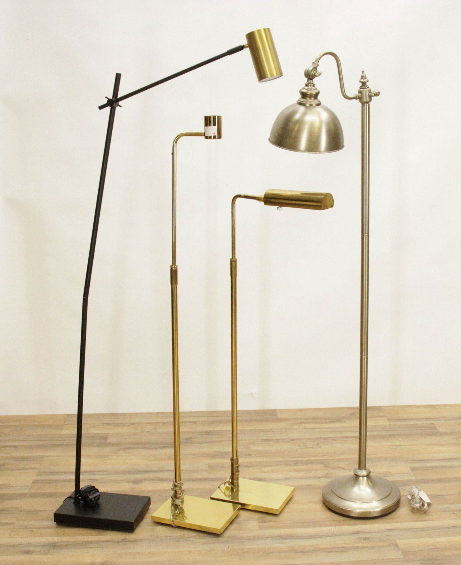 4 Contemporary Reading Lamps (1 of 3)