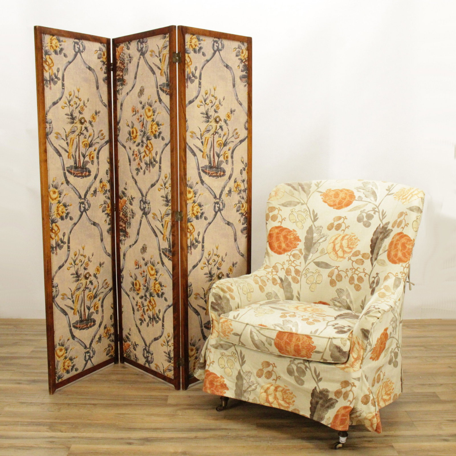 Birch 2-Panel Screen & Club Chair: Birch 2-Panel Screen & Club ChairDimensions: Each panel 68" H x 19 1/2" W, chair measures 31"W x 37"D x 41"H inches Shipping is the buyer's responsibility! We recommend obtaining a quote from a third 