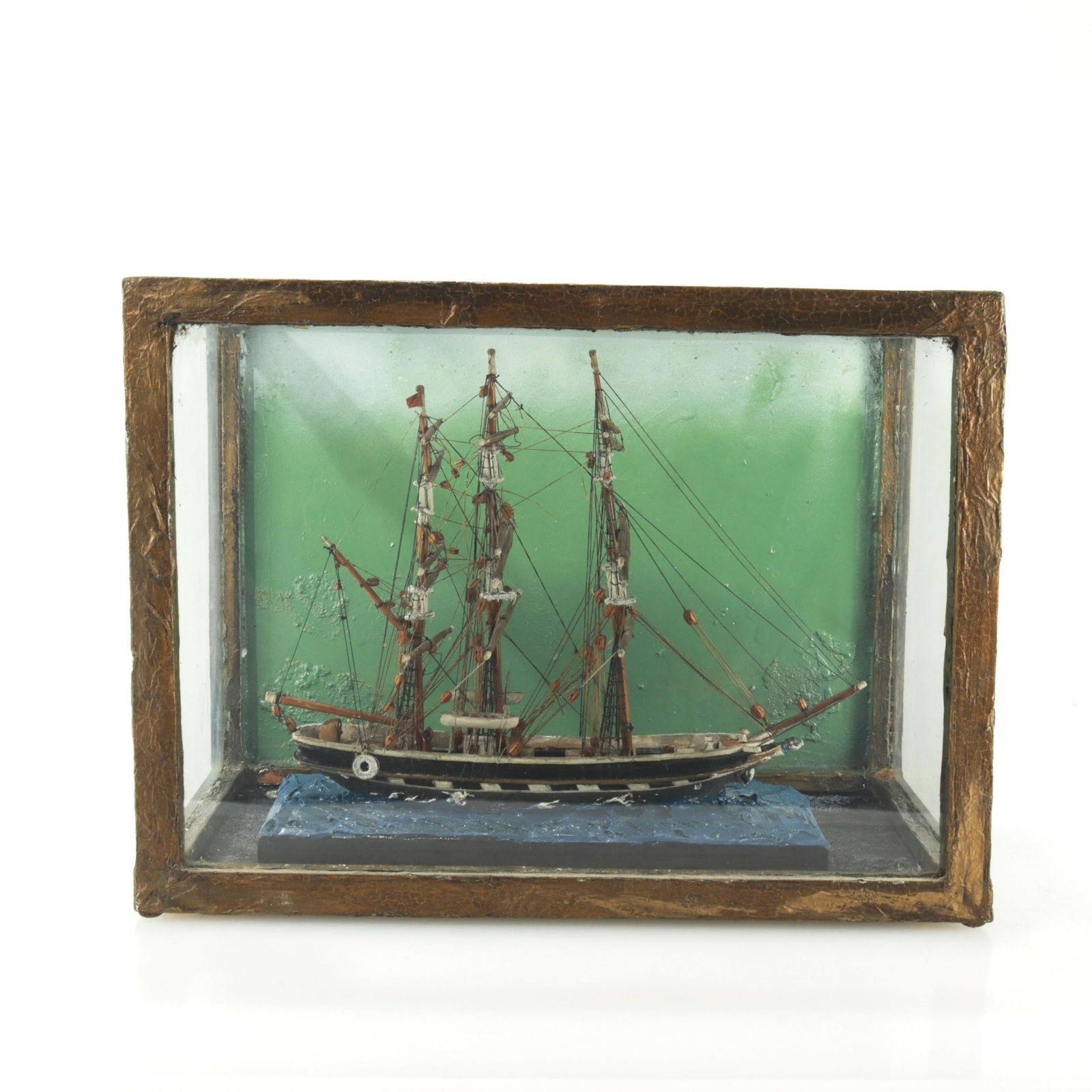 Wooden Ships Medal in Case (1 of 6)