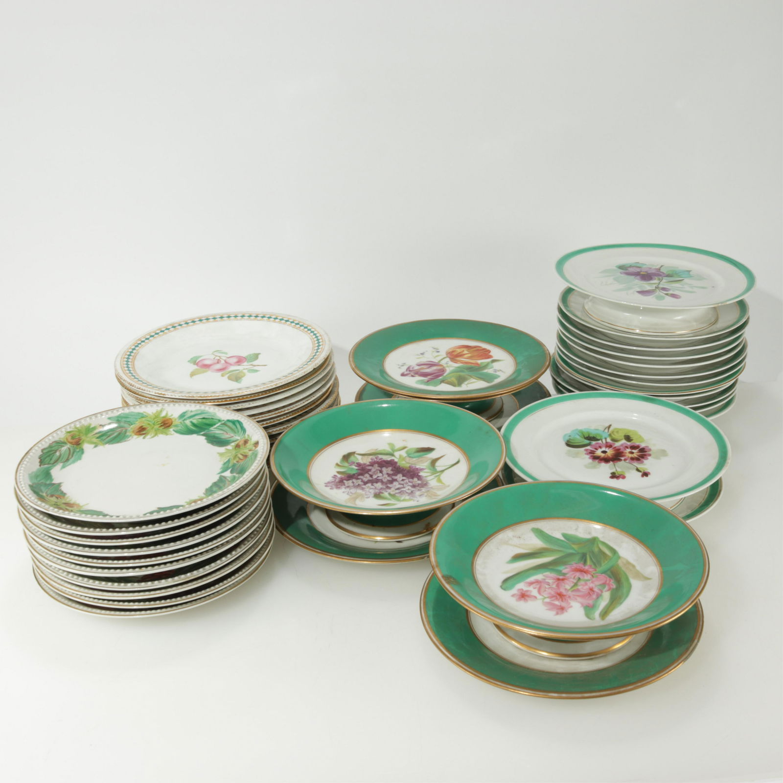 Green Ground Luncheon Plates & Compotes (1 of 7)