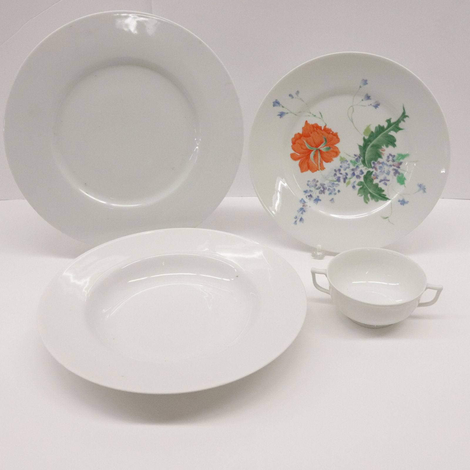 Poppy Limoges Plates w/ Underplates and Bowls (1 of 8)