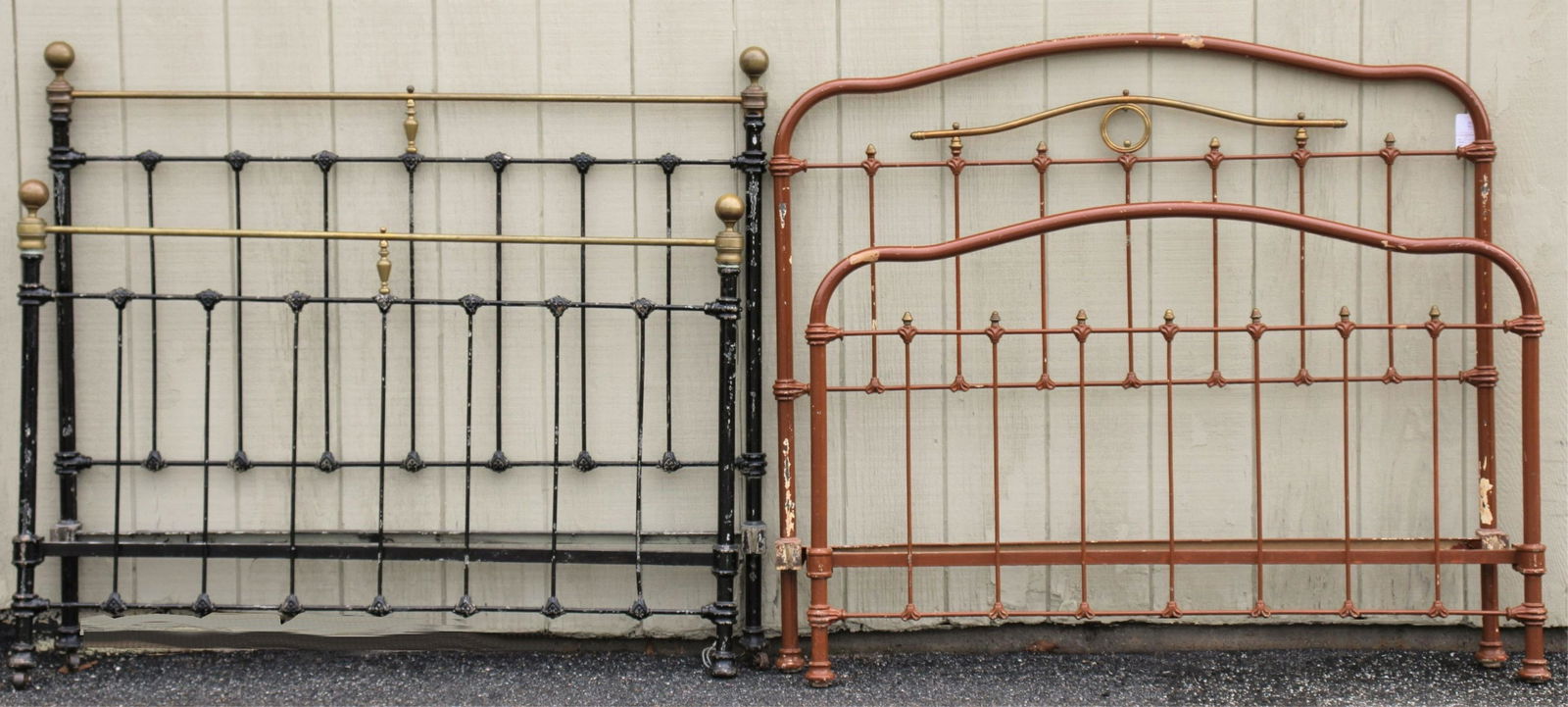 2 French Painted Iron and Brass Double Size Beds (1 of 11)