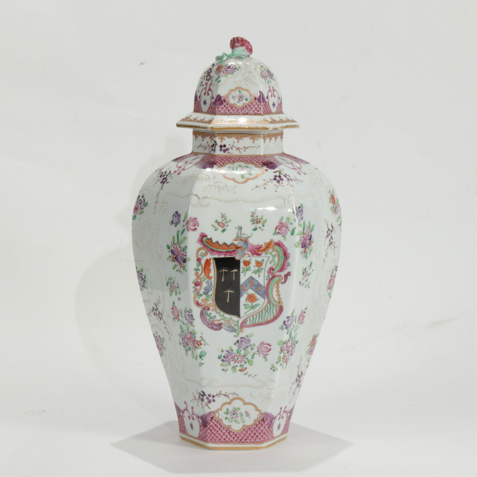 Paris Porcelain Chinese Export Style Covered Urn (1 of 6)