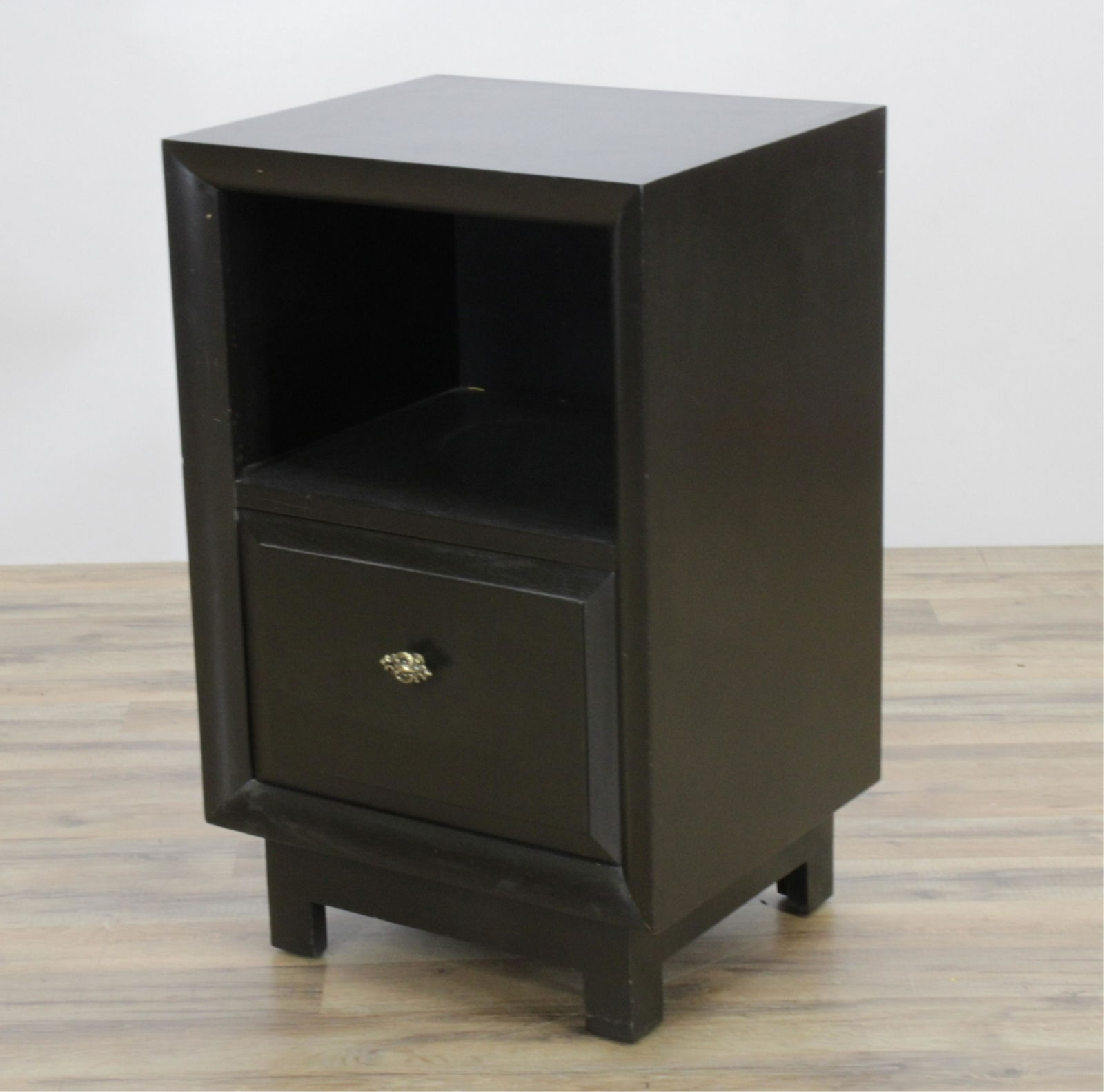 Widdicomb Black Painted Night Stand (1 of 4)