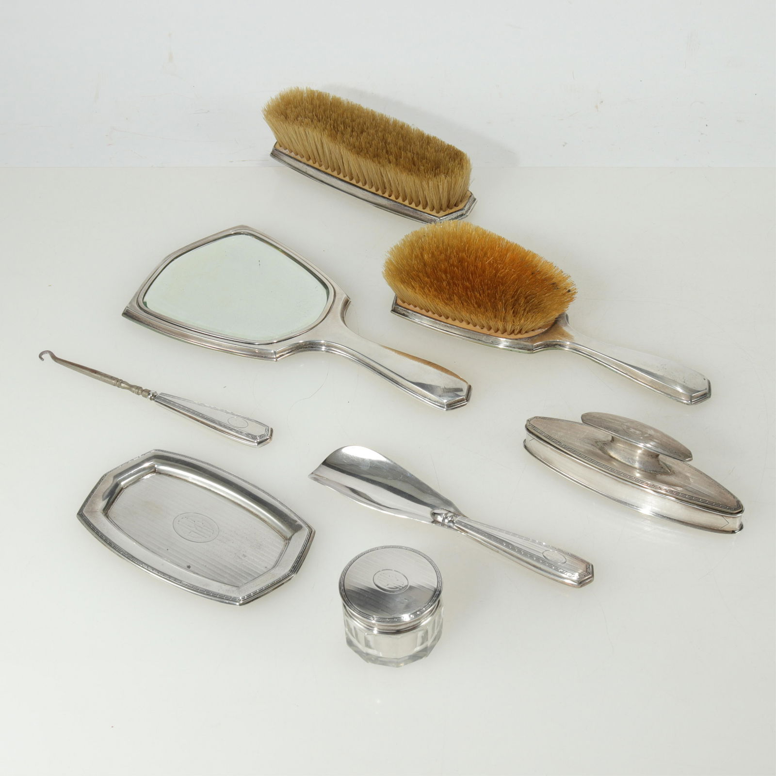 William B. Kerr & Co - Sterling Silver Vanity Set (1 of 4)