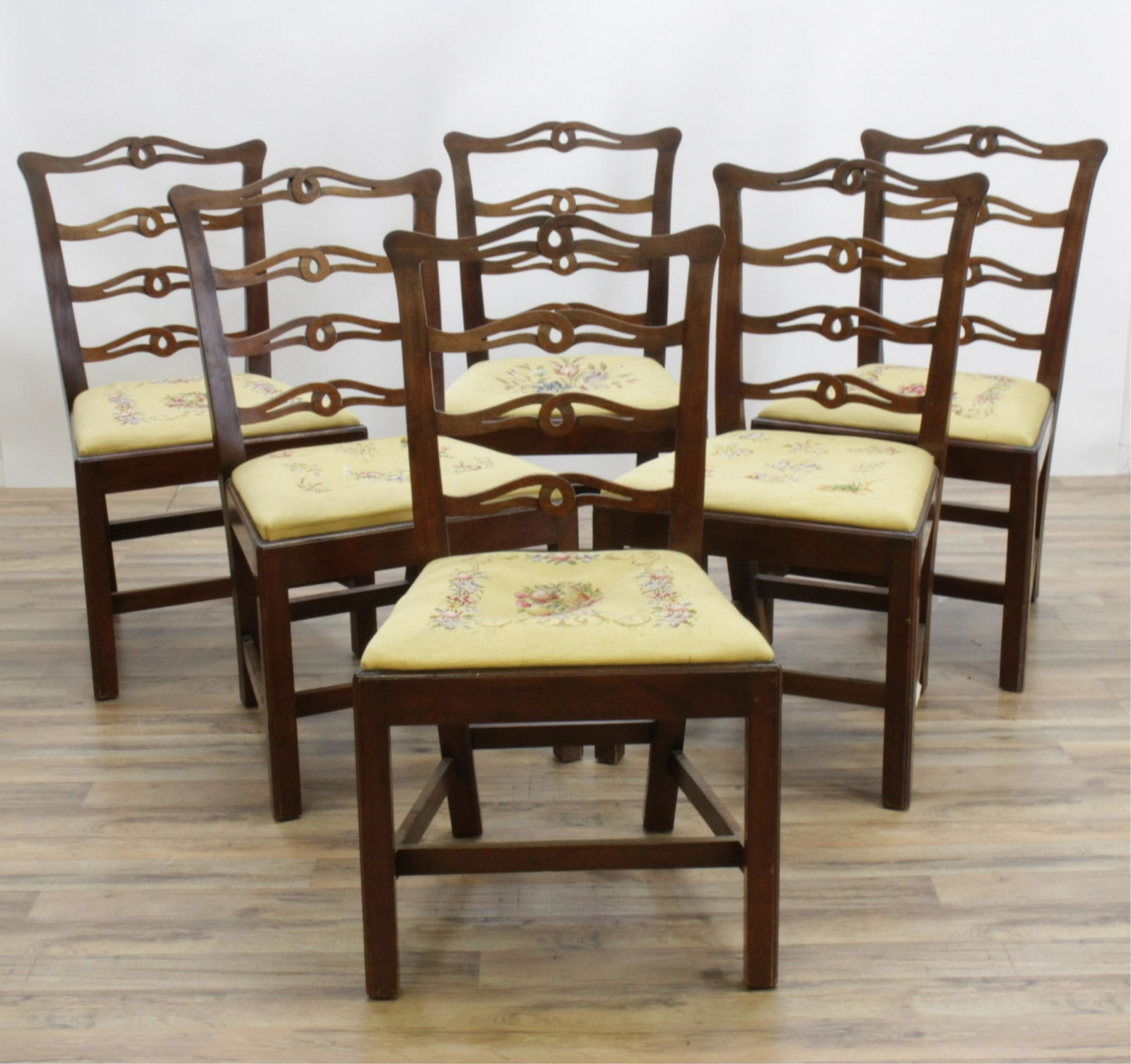 Six Chippendale Style Mahogany Side Chairs (1 of 11)