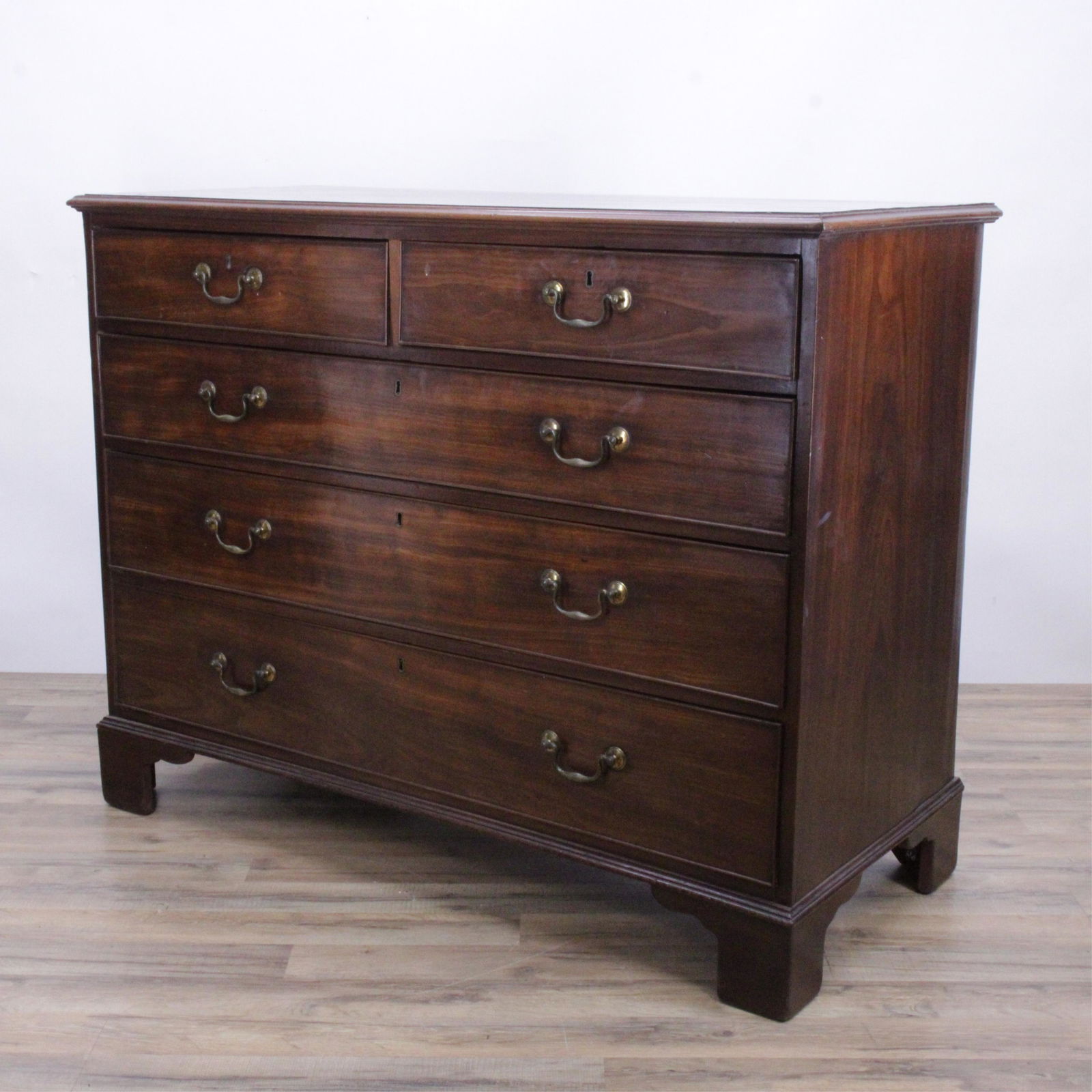 Victorian Mahogany Chest of Drawers, Mid 19th C. (1 of 16)