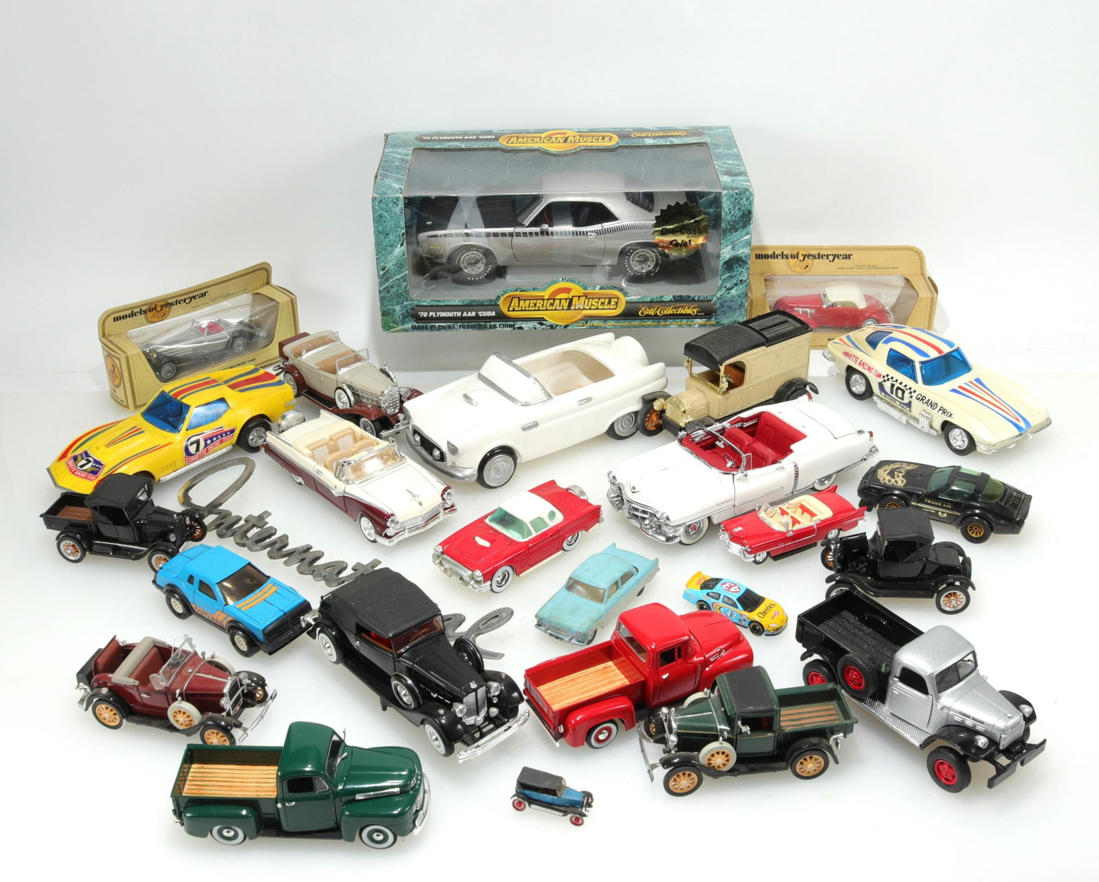 Vintage Toy Model Car Collection (1 of 8)