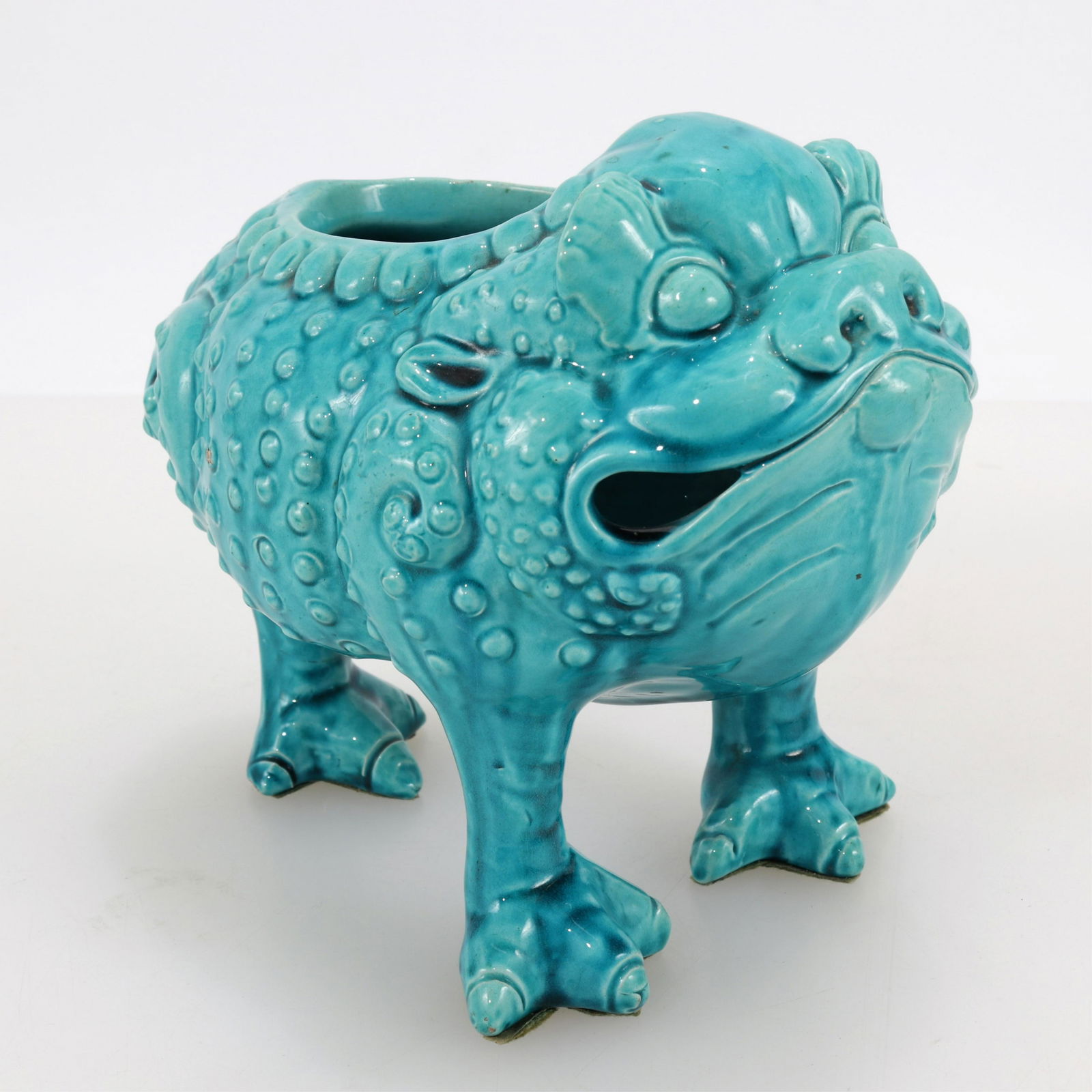 Burmantofts Pottery Jin Chan Lucky Toad (1 of 3)