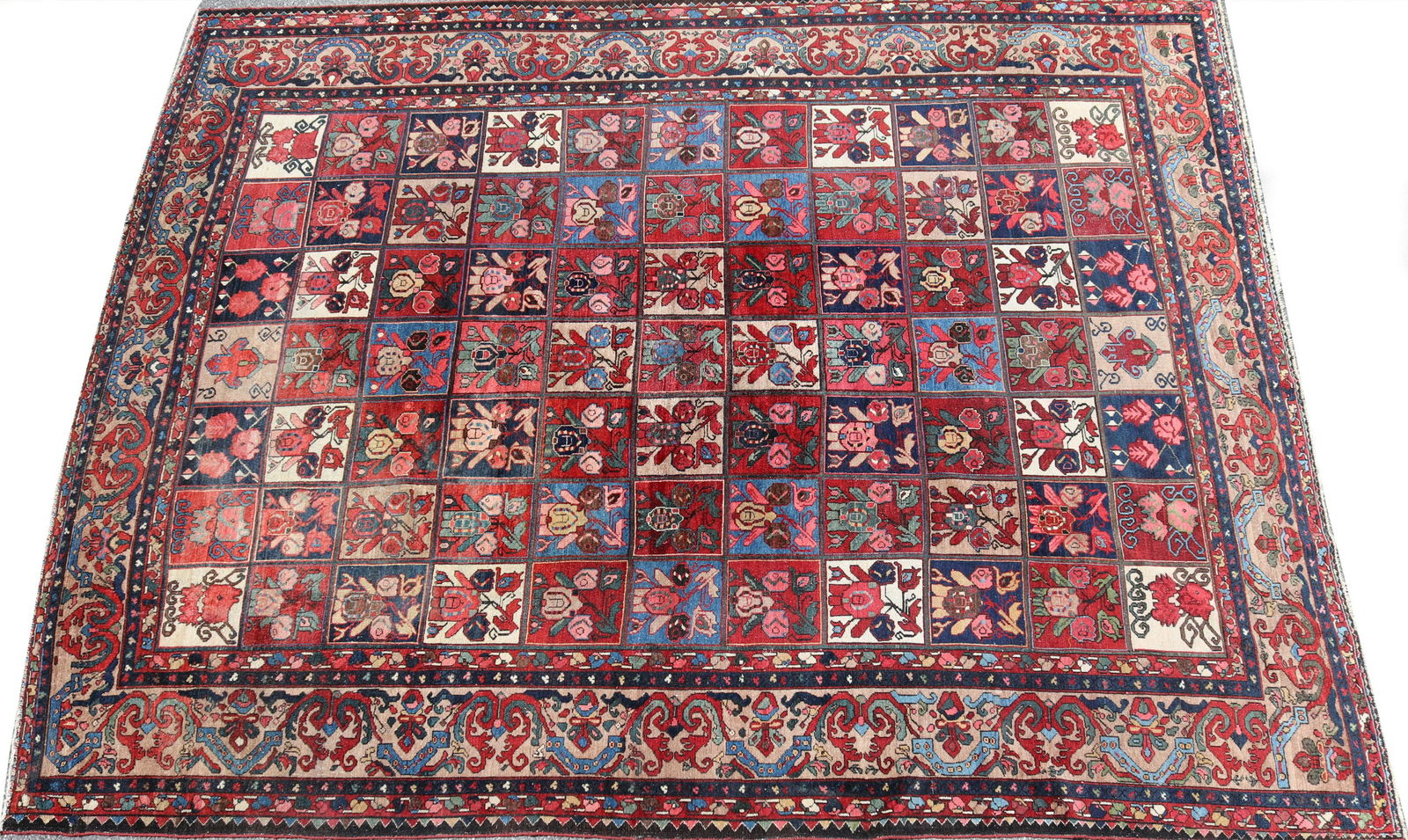 Bakhtiari Wool Rug 10-2 x 12-10 (1 of 9)