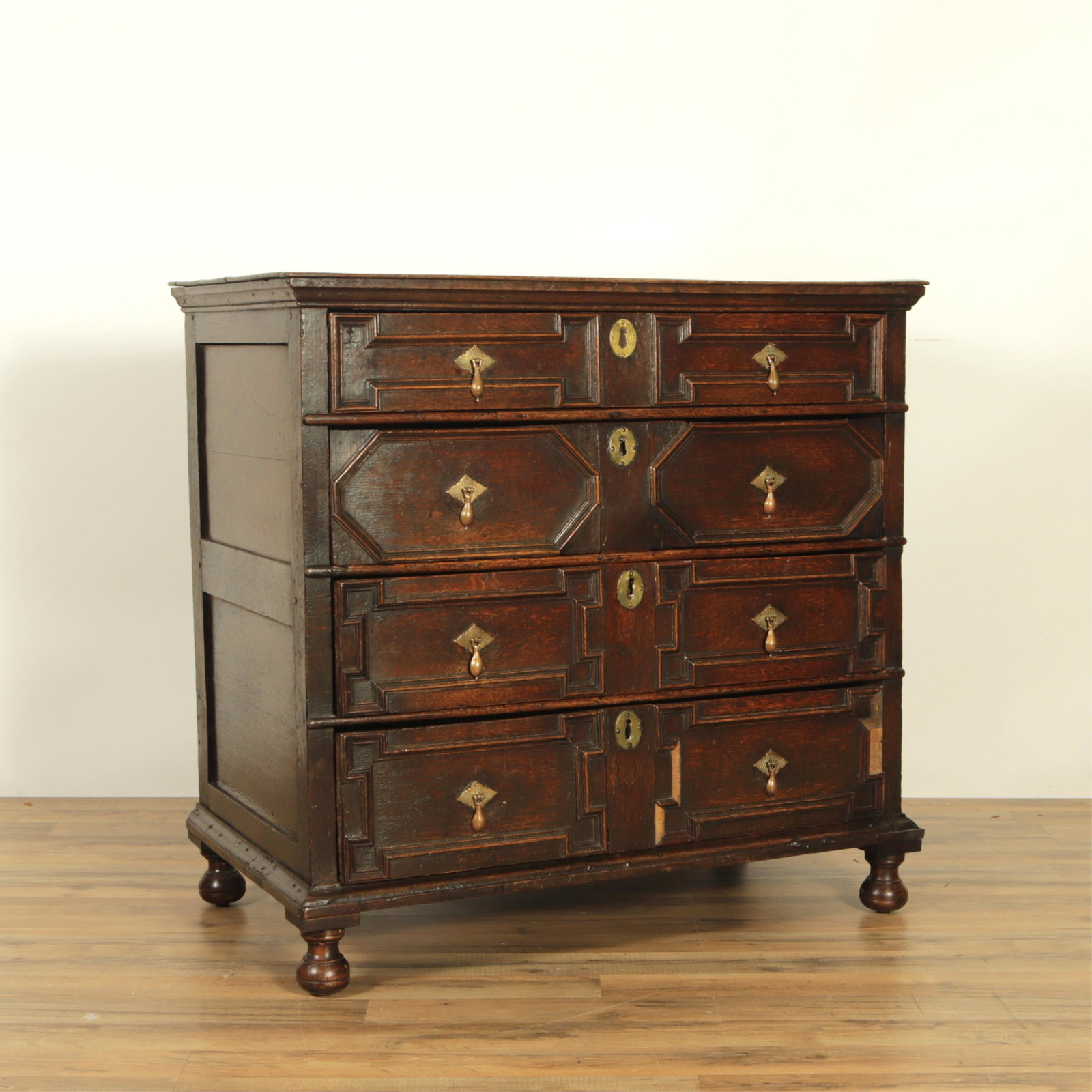 English Baroque Oak Chest of Drawers, 17th C (1 of 10)