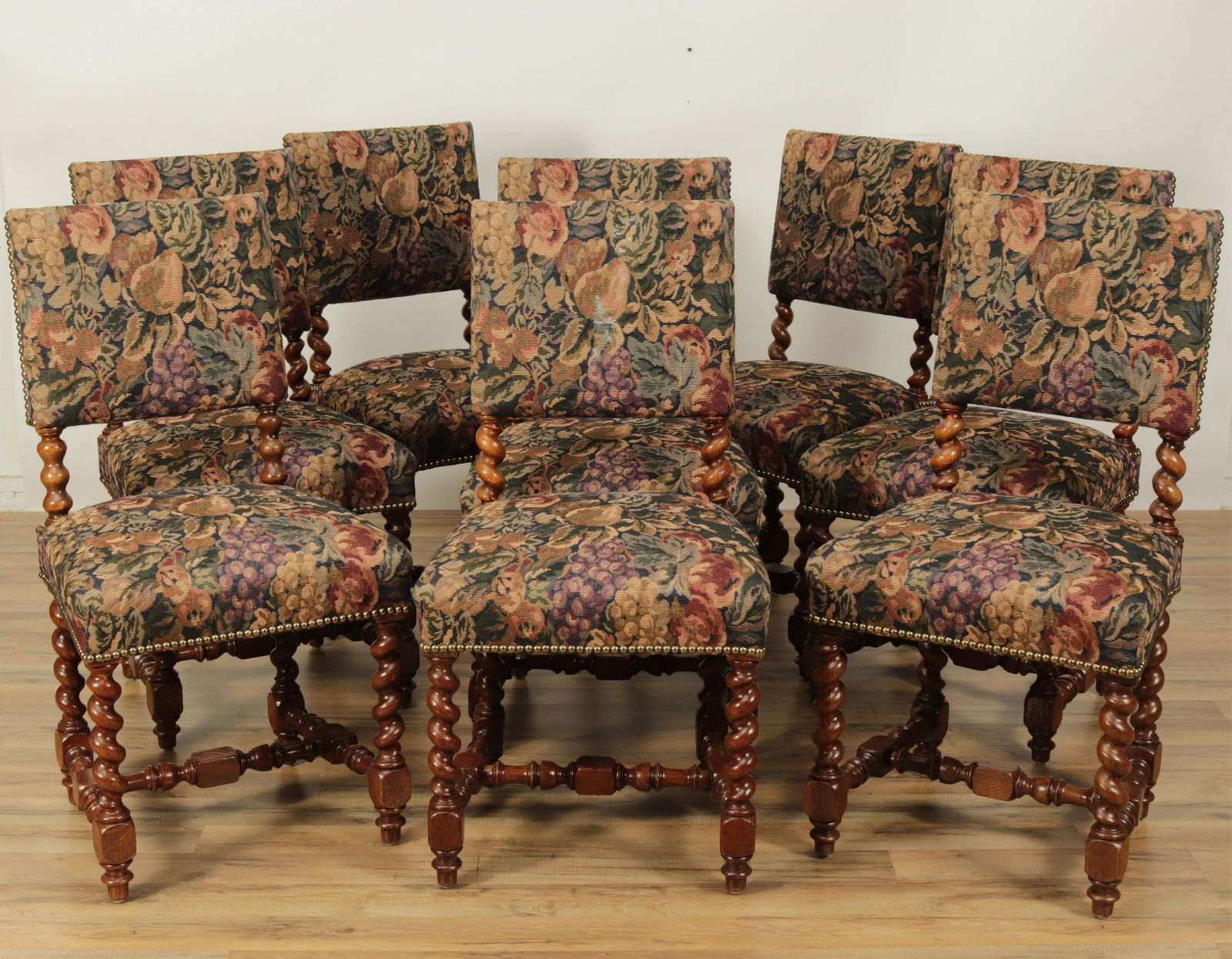Set of 8 English Baroque Oak Dining Chairs (1 of 7)