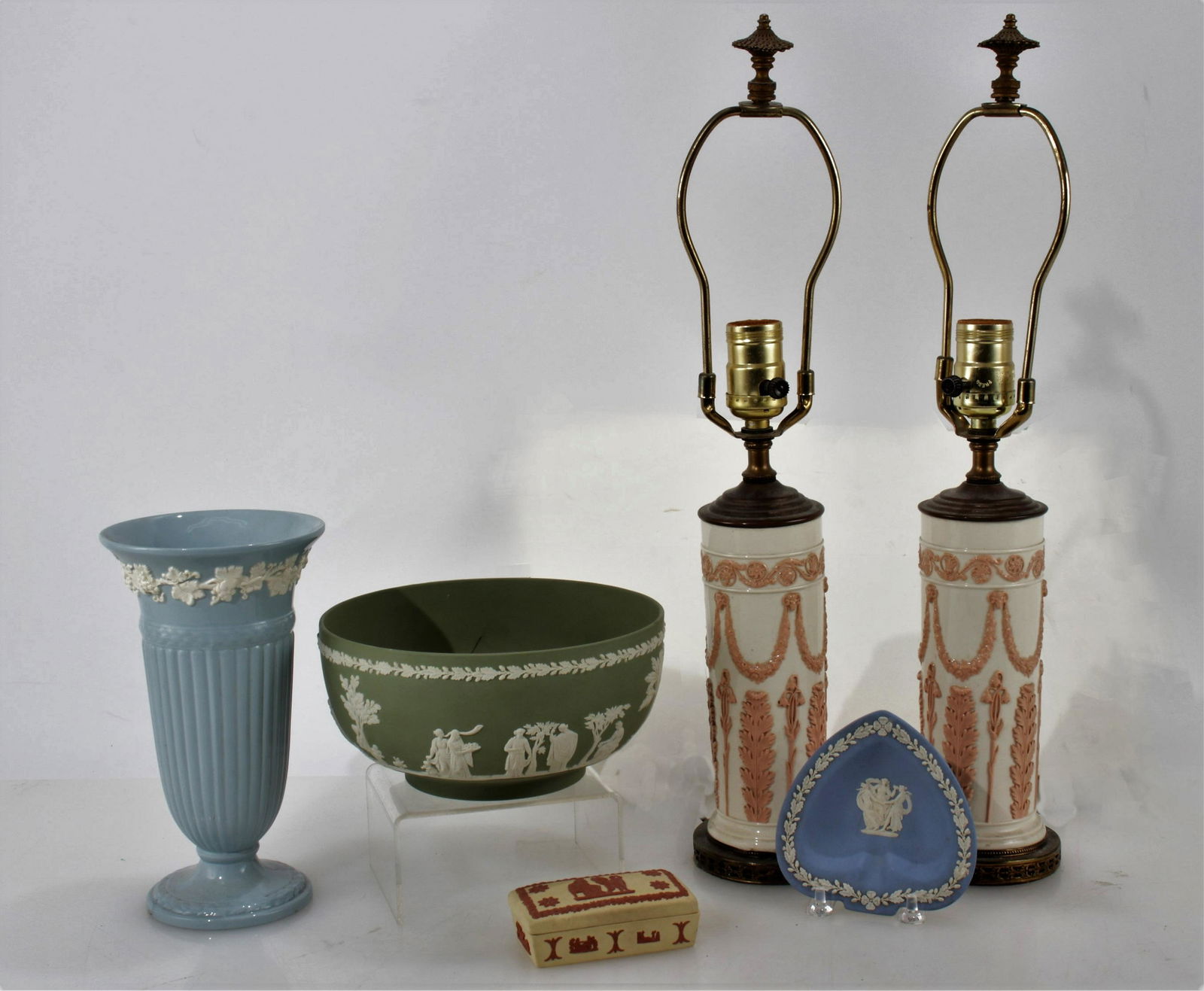 Group of Wedgwood Queensware & Jasperware (1 of 7)