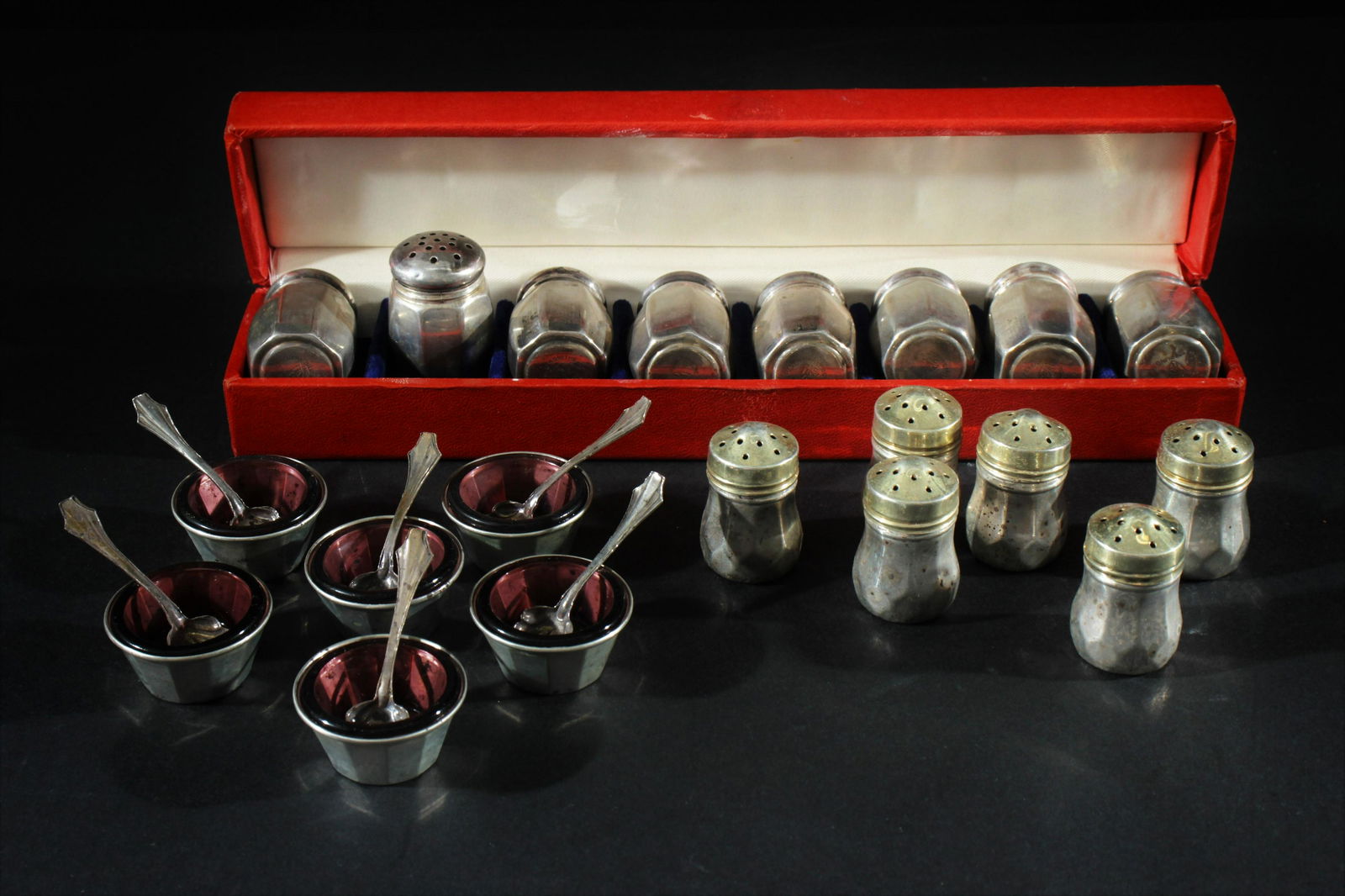 Group of Sterling Silver Personal Salt & Peppers (1 of 4)