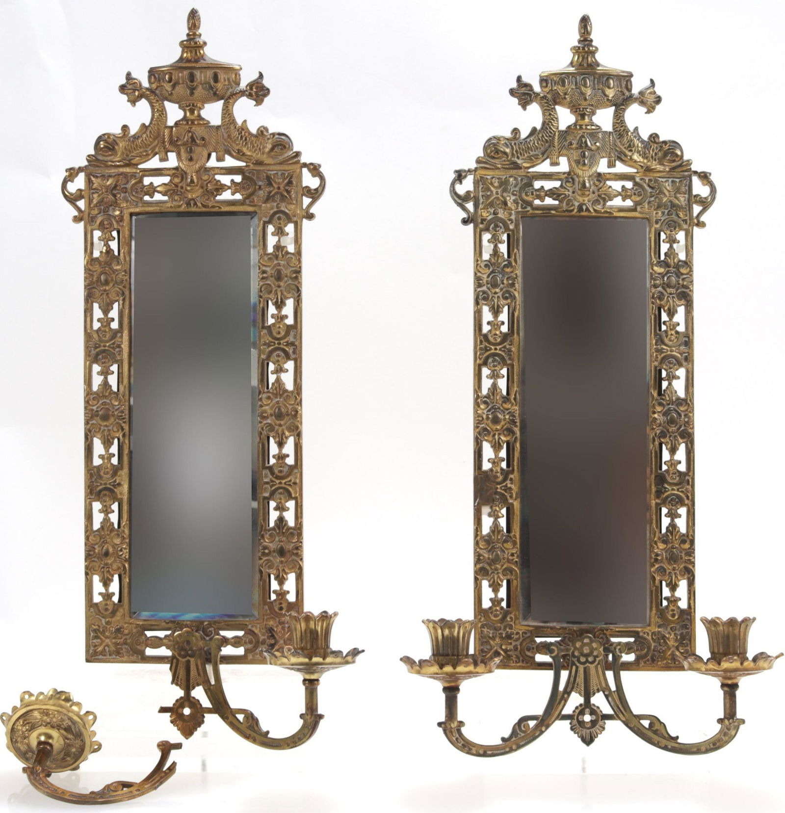 Pair Bradley & Hubbard Gilt Brass Wall Sconces (1 of 6)
