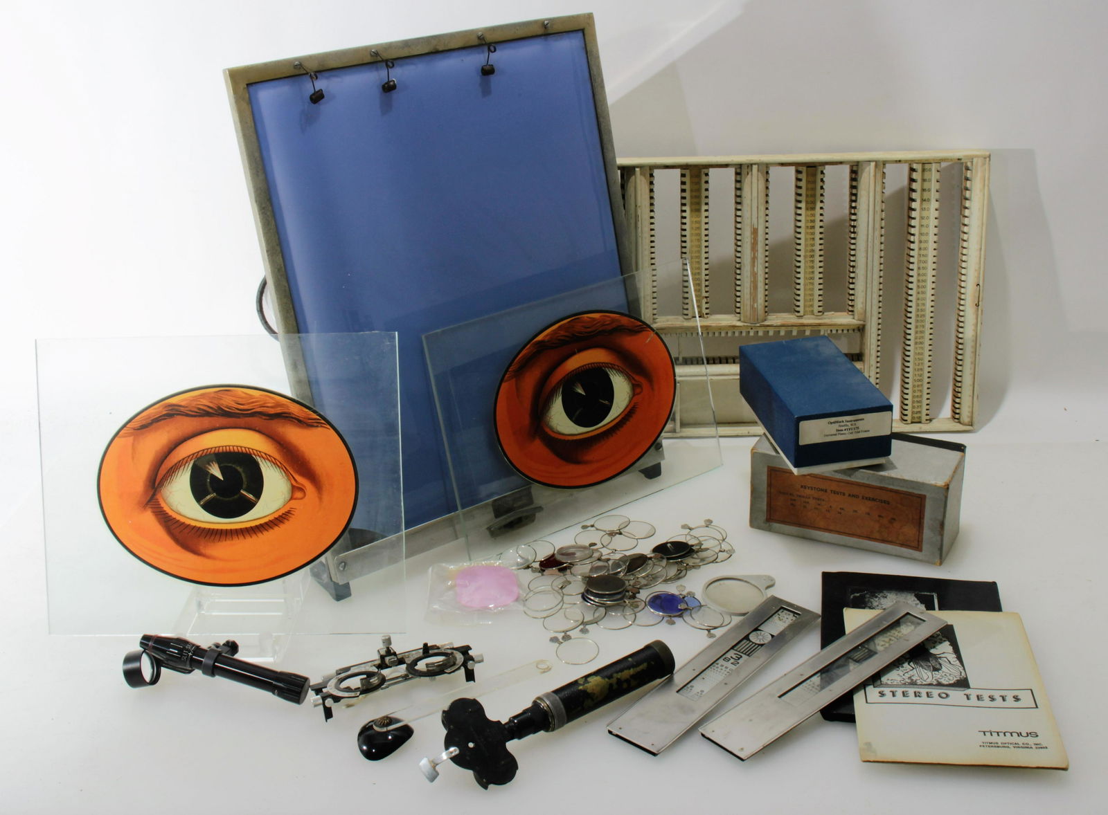 Eye Exam Tools & Accessories Collection (1 of 6)