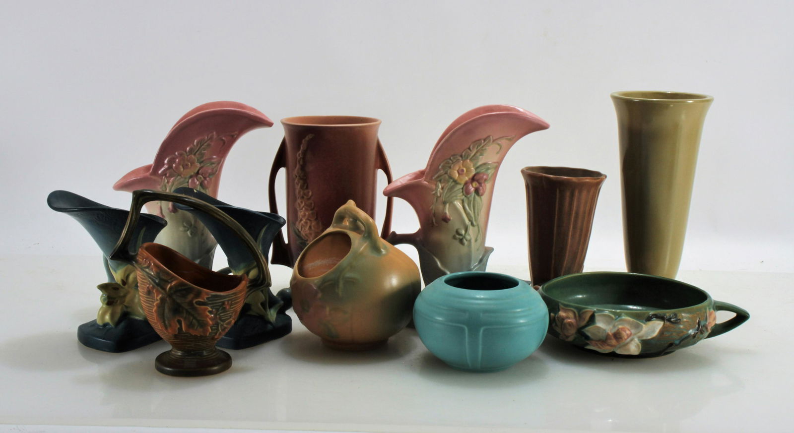 Eleven Vintage Roseville, Hull, Weller Pottery (1 of 8)