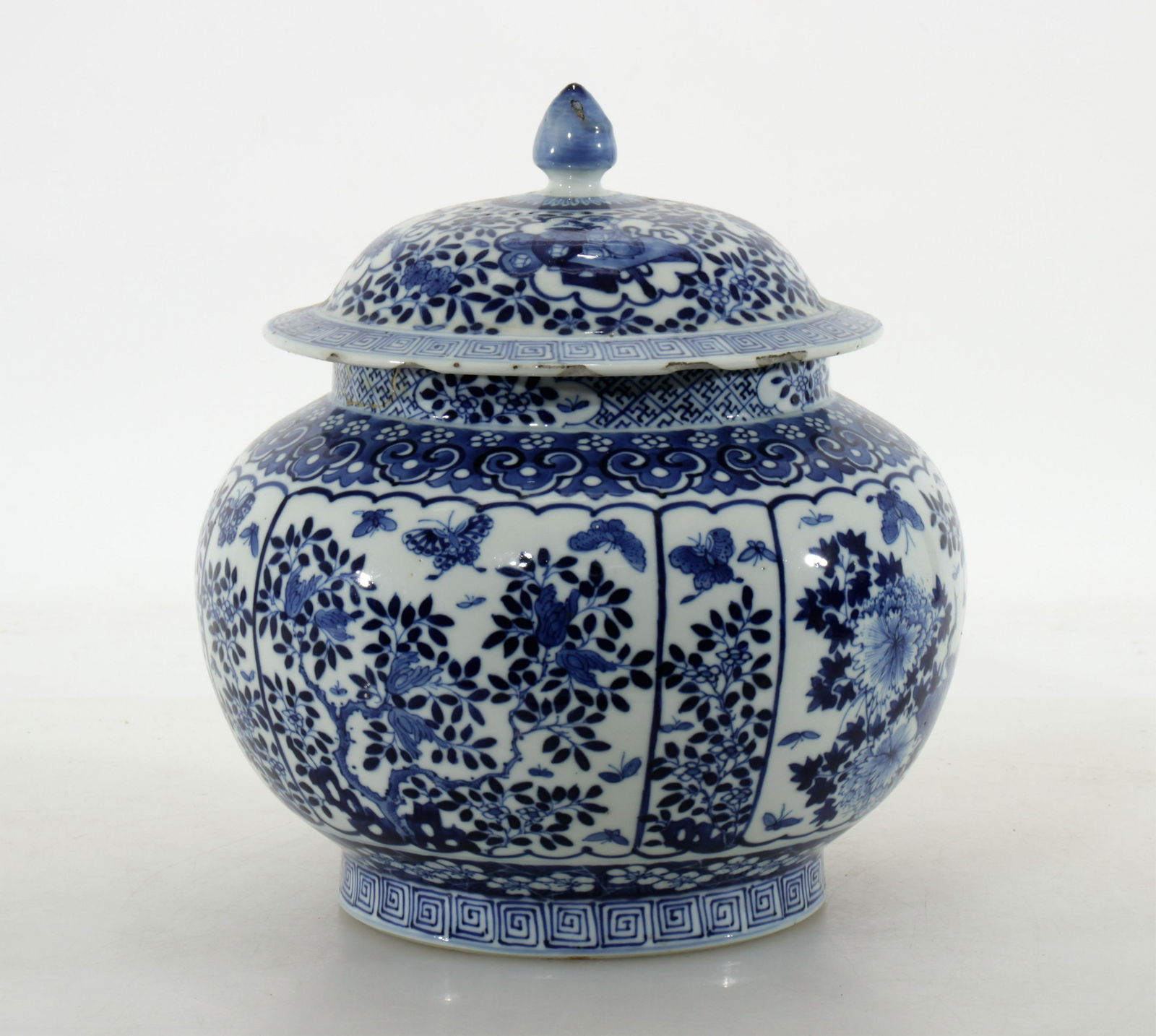 Chinese Blue & White Porcelain Pot, Qianlong (1 of 9)