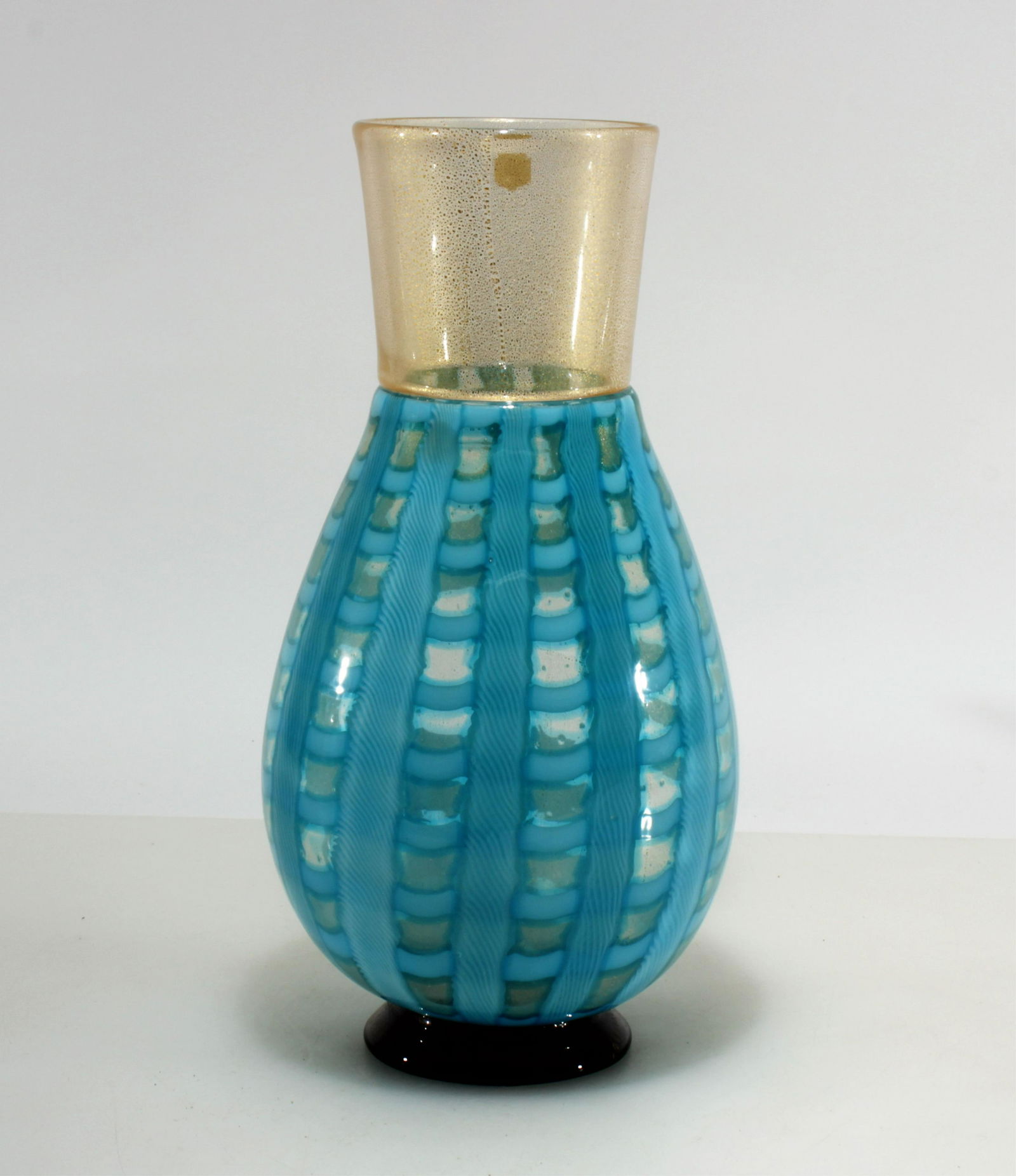 Gino Cenedese - Ribbon Glass Vase (1 of 3)
