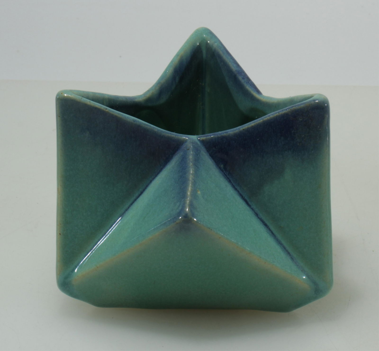 Muncie - Ruba Rombic Vase (1 of 3)