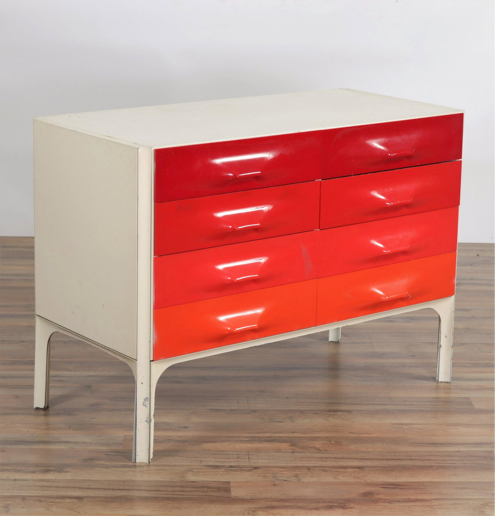 Raymond Loewy DF2000 Chest of Drawers: Raymond Loewy DF2000 Chest of Drawers, circa 1965. Drawer interior labeled DF2000. Dimensions: 29.75" H x 41.25" W x 21.25" D Property from the Estate of John 'Parker' Prindle, Jr., Boston, MA.