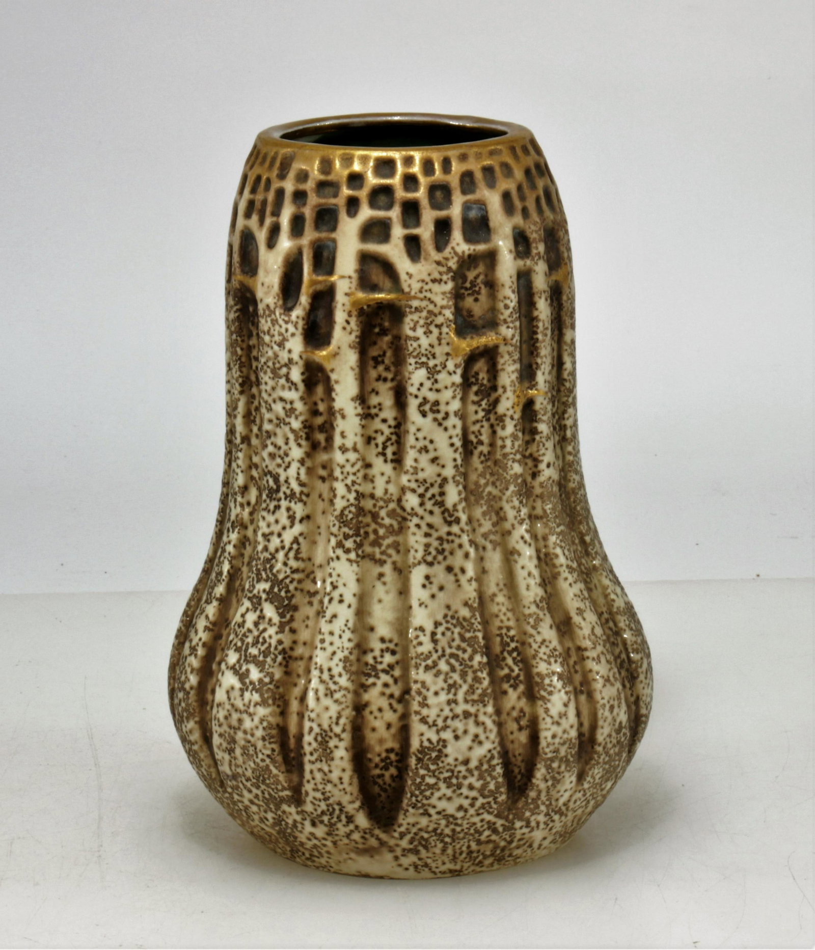 Paul Dachsel & Ernst Wahliss - Tree Vase: Paul Dachsel & Ernst Wahliss "Tree" Vase, Amphora Vienna mark Dimensions: 7.25" H Property from the Estate of John 'Parker' Prindle, Jr., Boston, MA.