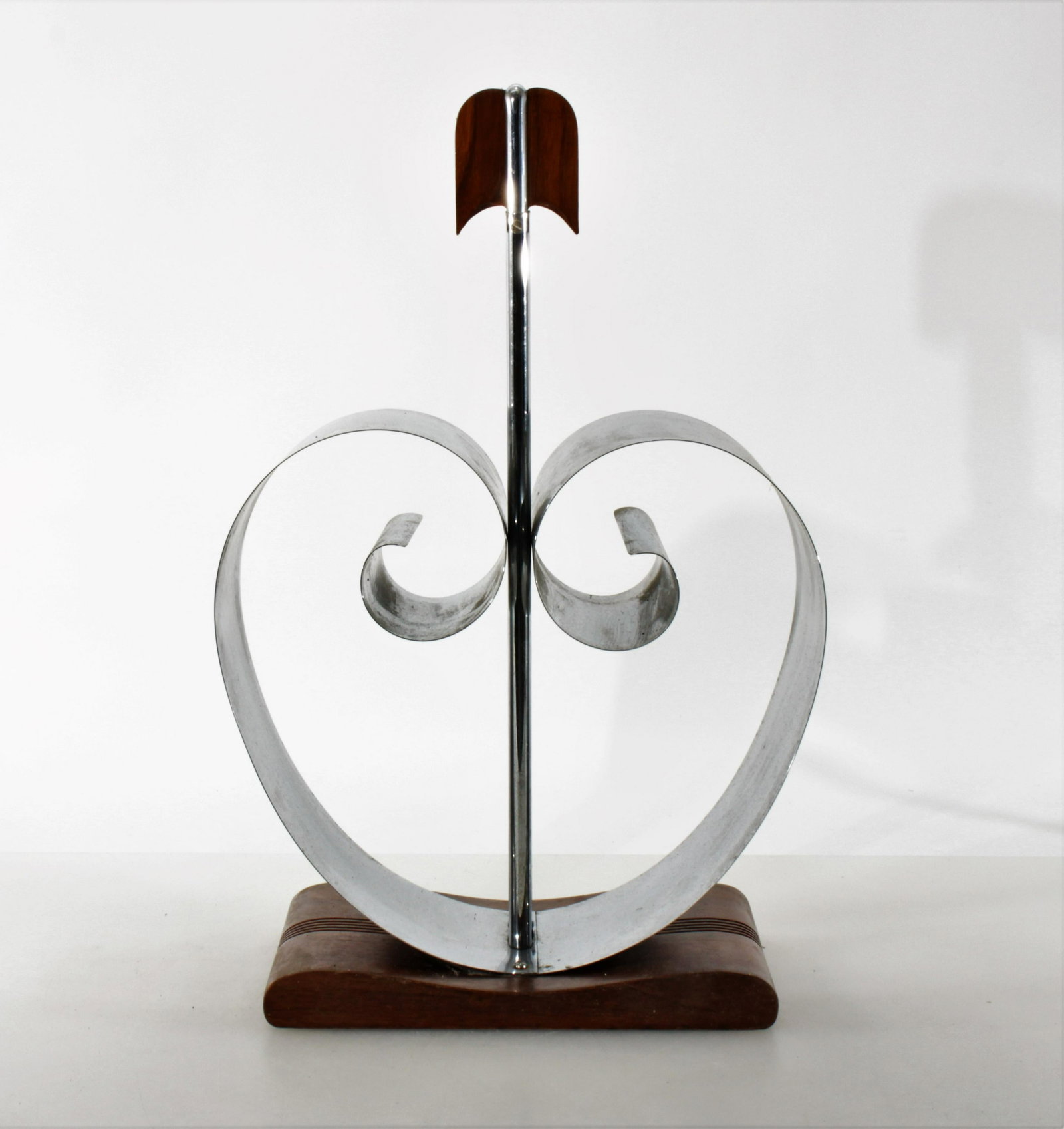 Norman Bel Geddes Style Art Deco Magazine Rack: Norman Bel Geddes Style Art Deco Magazine Rack Dimensions: 17.5" H x 11.56" W x 6.25" D Property from the Estate of John 'Parker' Prindle, Jr., Boston, MA.