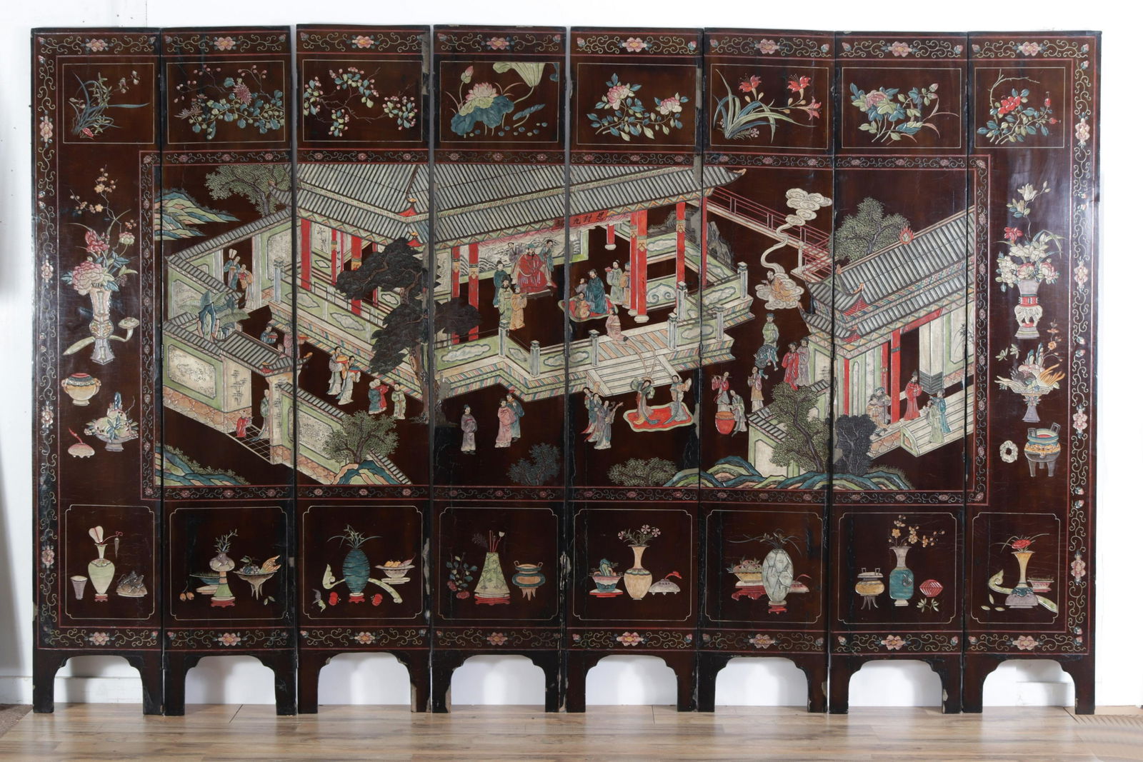 Chinese Coromandel Lacquer 8-Panel Screen, 18/19 C (1 of 11)