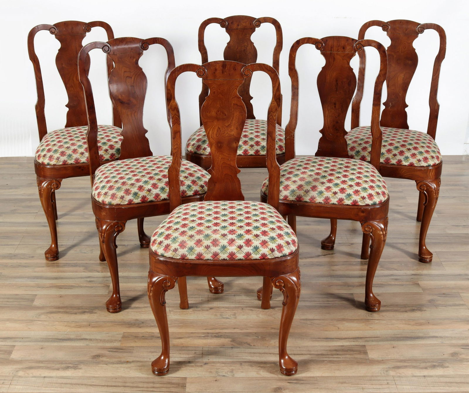 Set of 6 George I Style Walnut Dining Chairs (1 of 8)