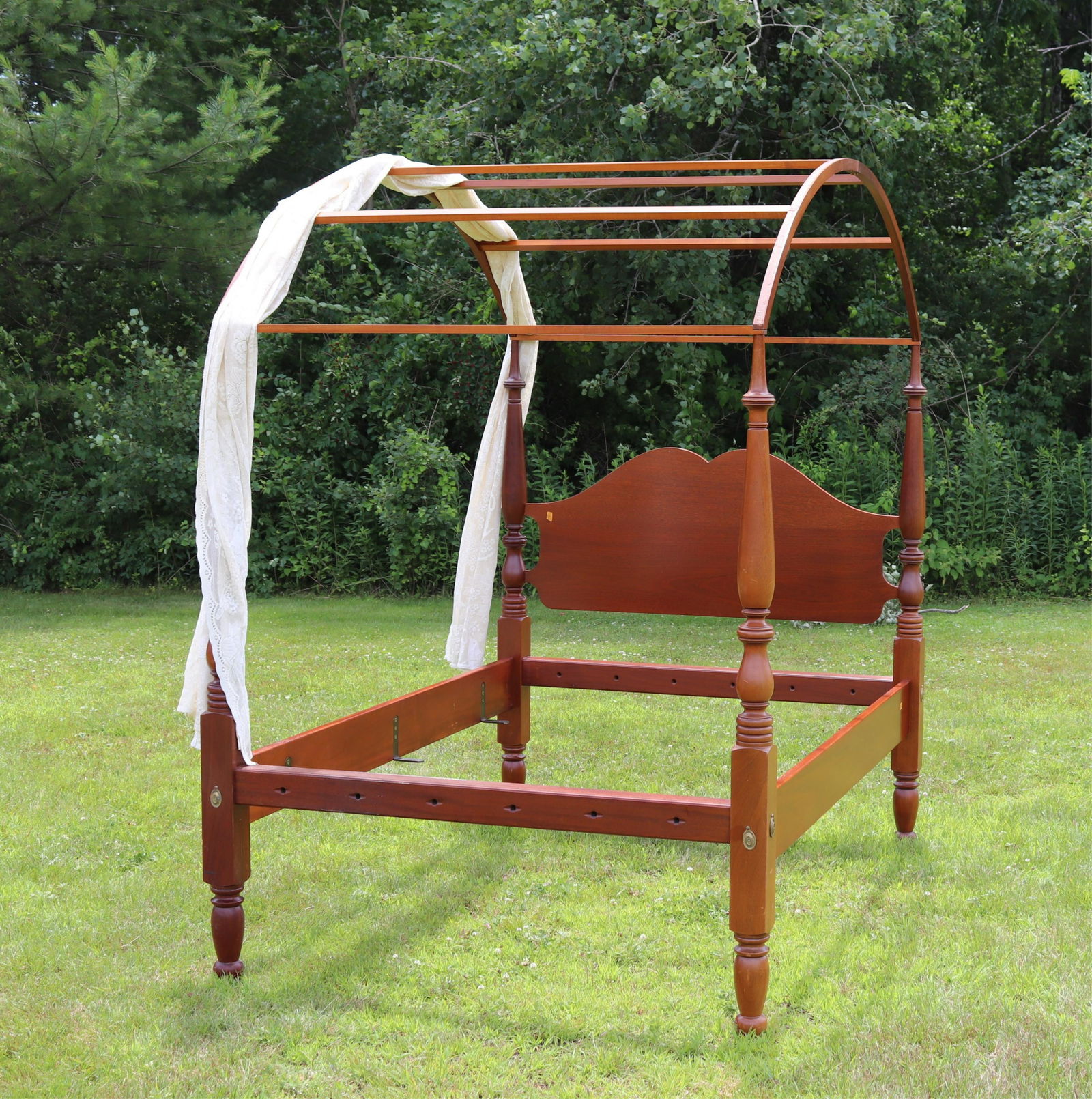 Leonards Sheraton Style Field Double Bed (1 of 5)