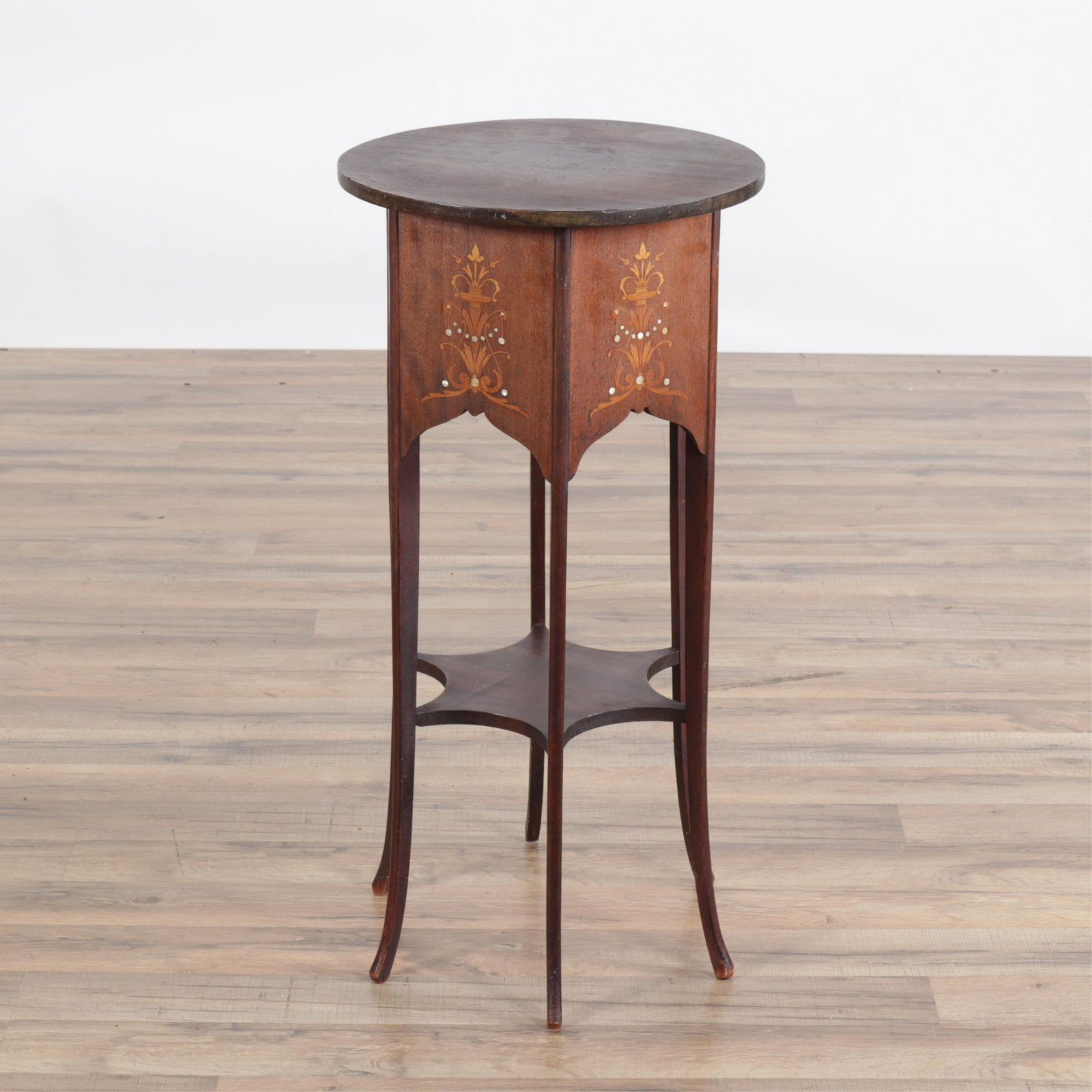 Edwardian Inlaid Mahogany Pedestal/Table, E 20 C.: Edwardian Inlaid Mahogany Pedestal/Table, Early 20th C. 29.75" H x 15"Dia.