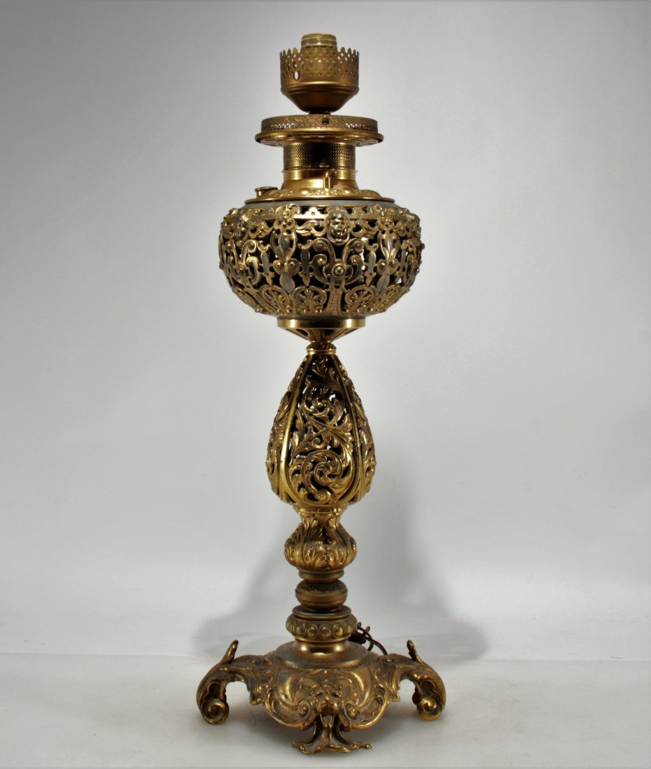 Bradley & Hubbard Style Oil Lamp, 19th C. (1 of 4)