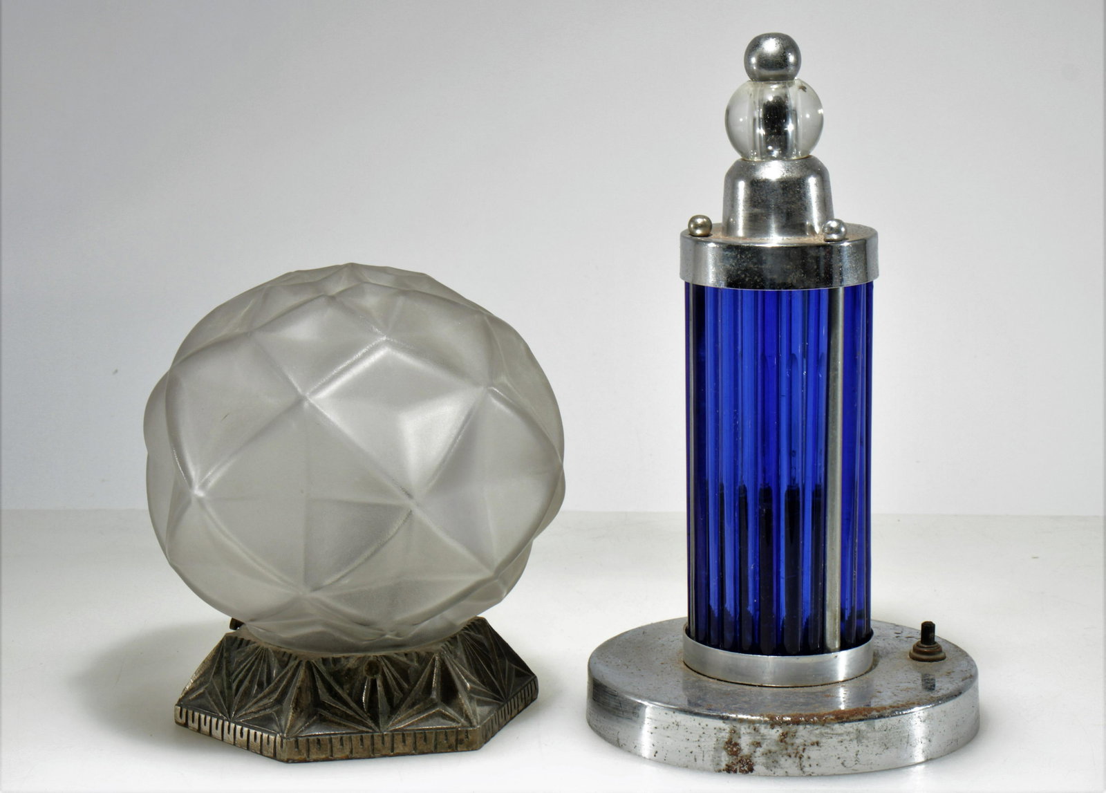 Two Art Deco Glass & Metal Table Lamps (1 of 5)