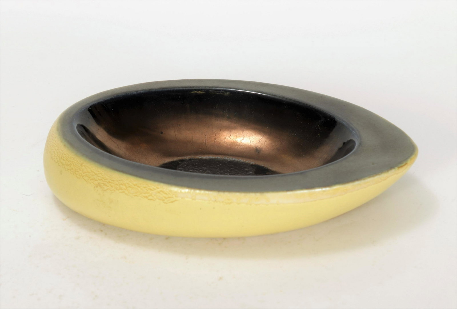 Russel Wright for Bauer - Pottery Bowl: Russel Wright for Bauer - Pottery Bowl, signed on bottom. Dimensions: 10.25" W Property from the Estate of John 'Parker' Prindle, JR., Boston, MA.