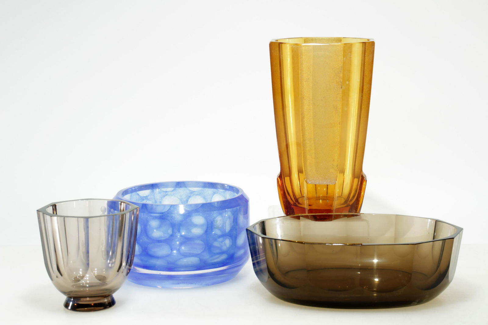 Vicke Lindstrand for Kosta Boda - Vases & Bowl (1 of 6)