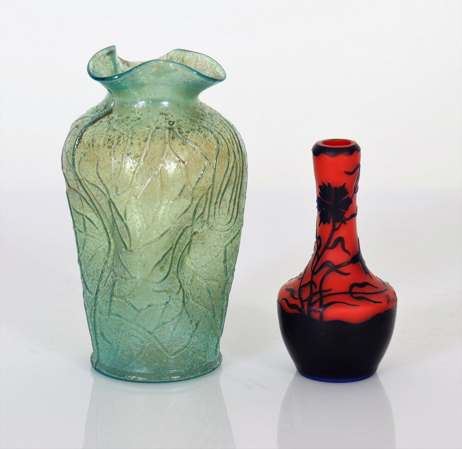 Loetz - Cameo and Green Iridescent Vases: Loetz Cameo Vase and Green Iridescent Vase. Cameo etched Czechoslovakia. Dimensions: Larger 6.25" H Property from the collection of John 'Parker' Prindle, Jr.