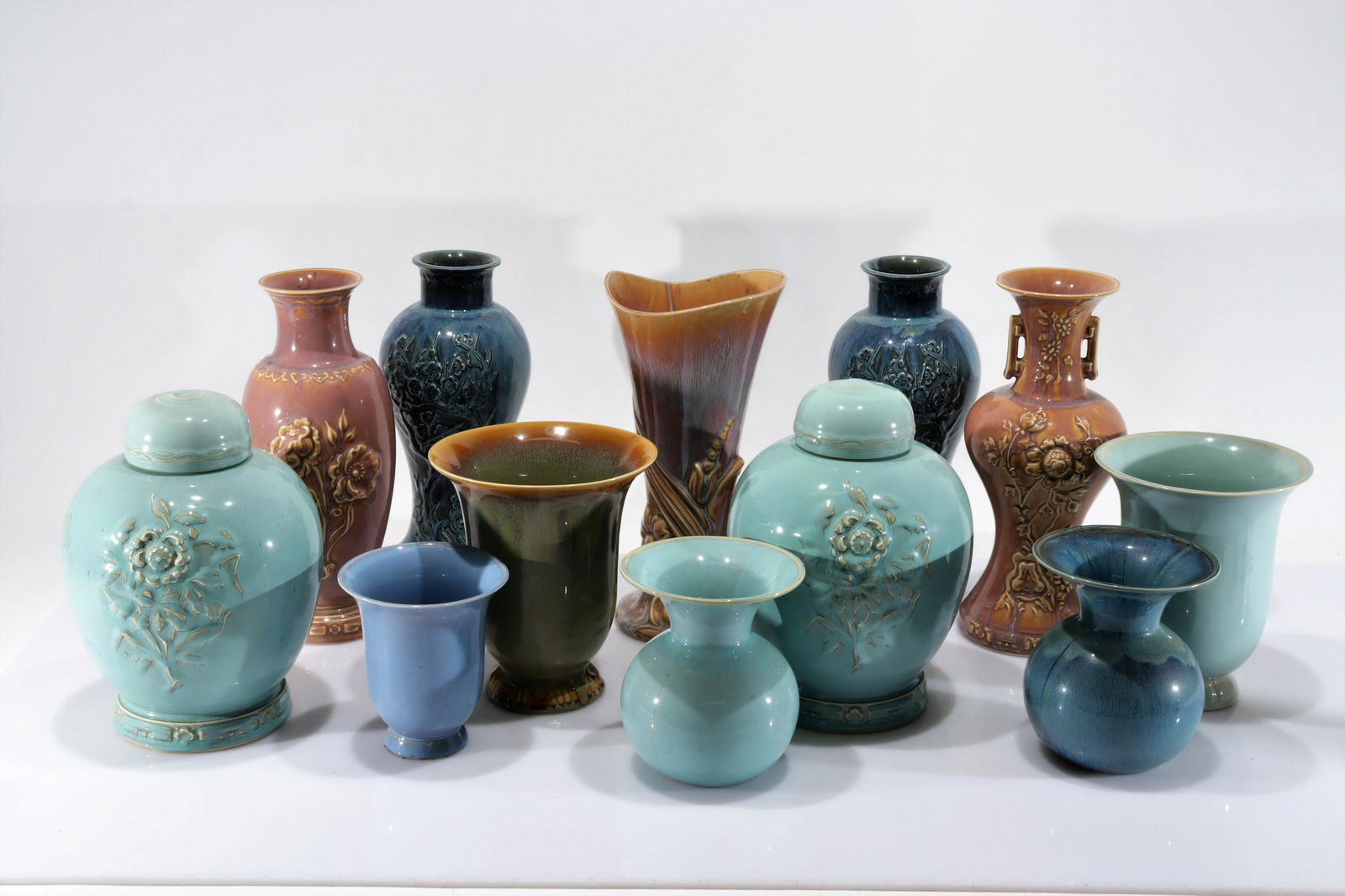 General Ceramics - 12 Pottery Vases & Jars (1 of 6)