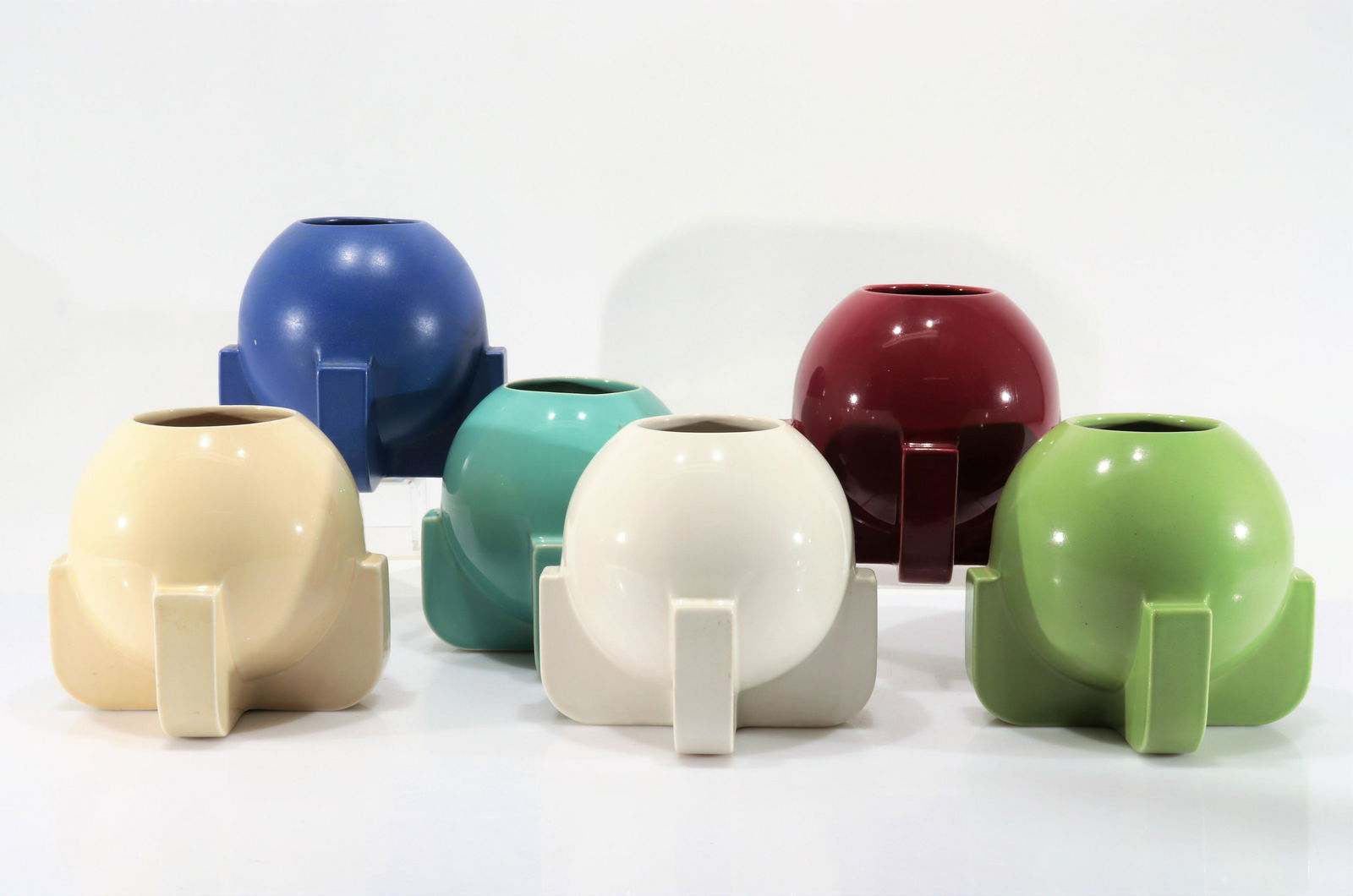 Trenton Pottery - Group of 6 Art Deco Vases (1 of 4)